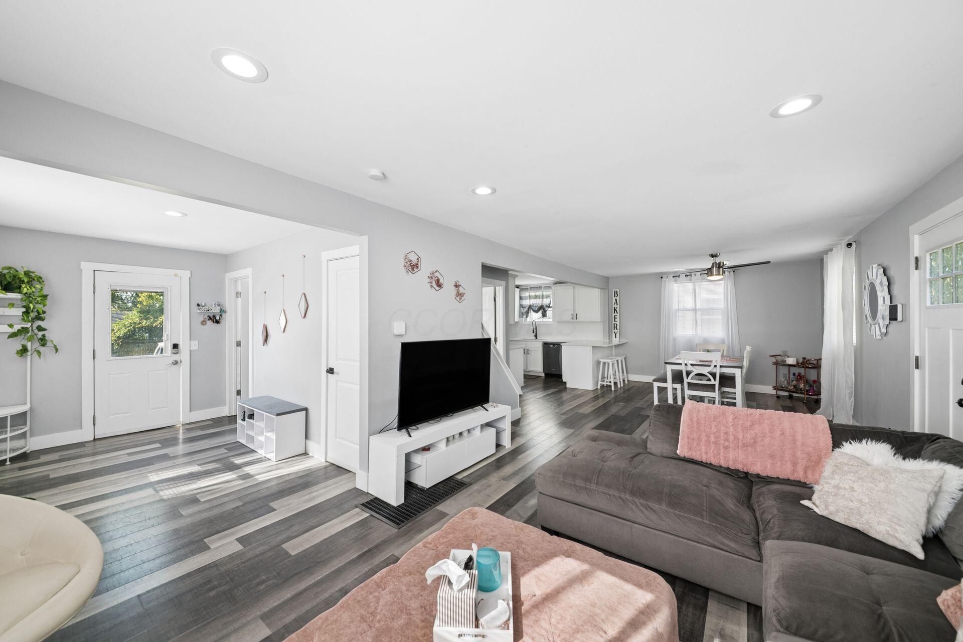 3475 Karl Road Property Photo 1