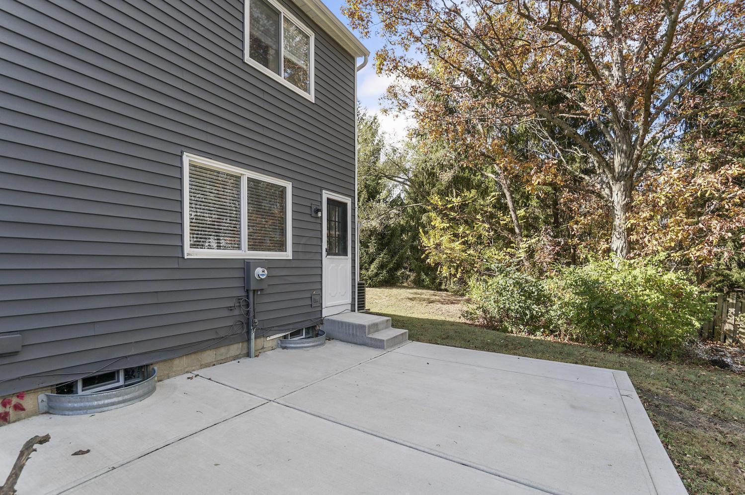 384-386 W Powell Road Property Photo 19