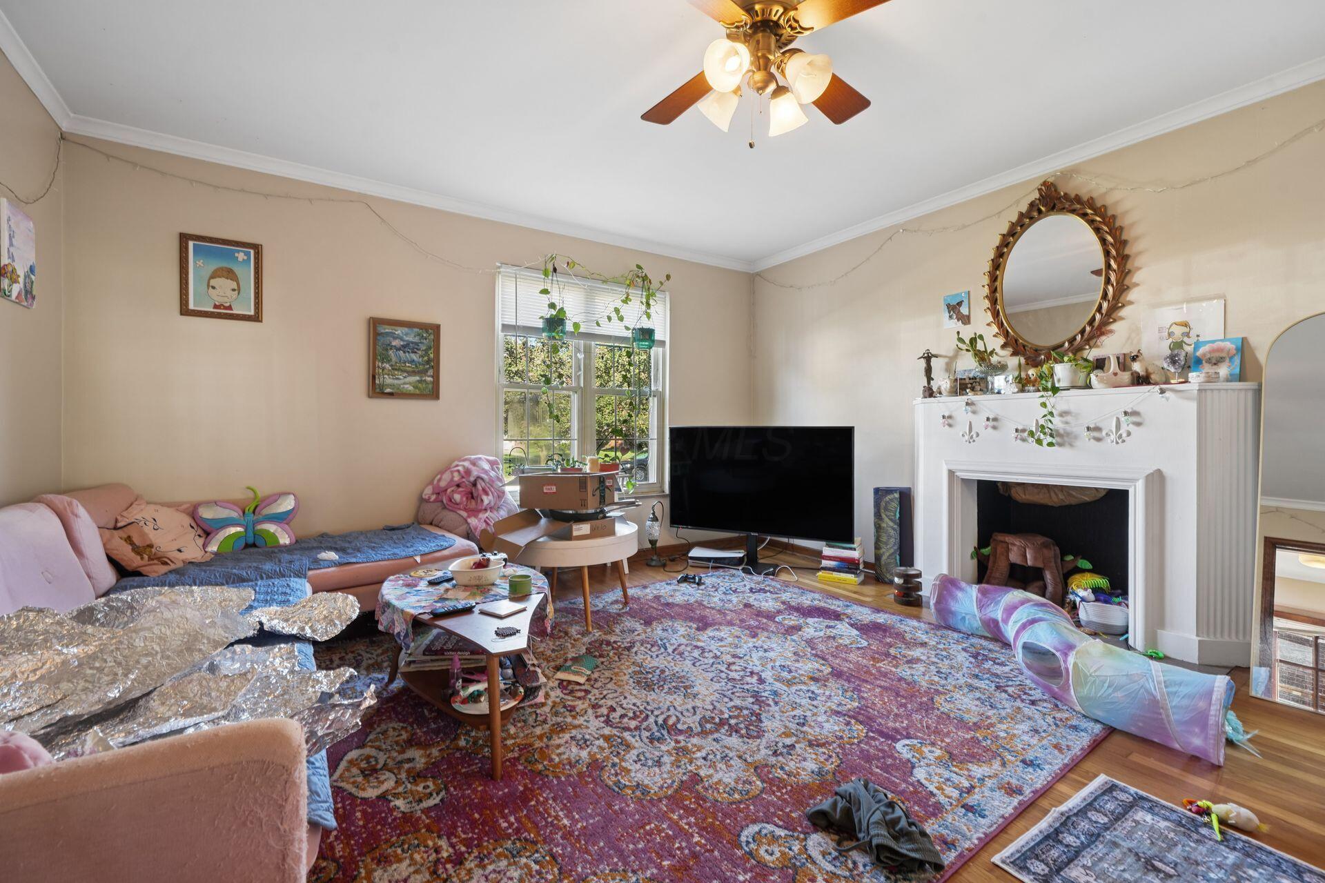 1606 Elmwood Avenue Property Photo 4