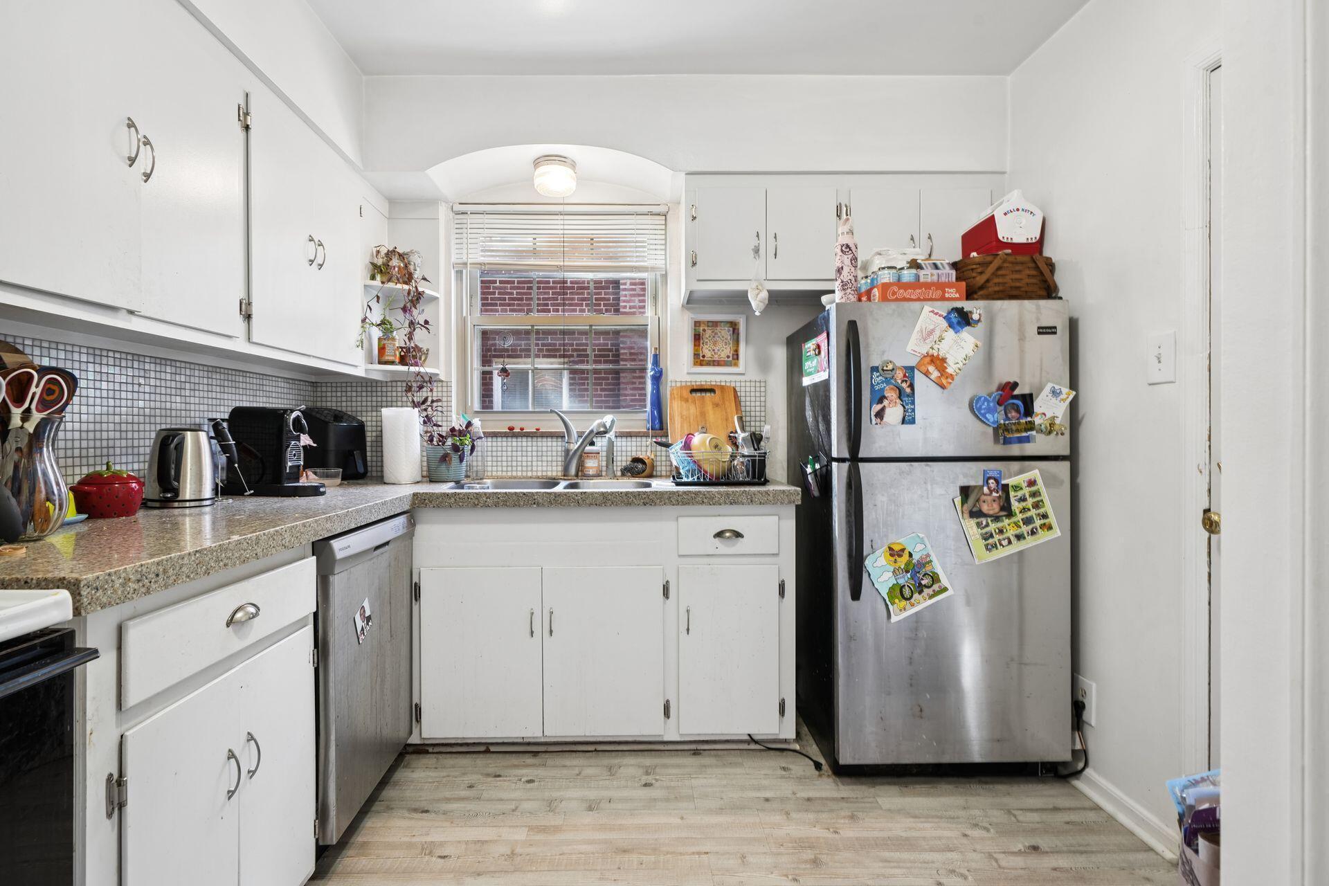 1606 Elmwood Avenue Property Photo 14