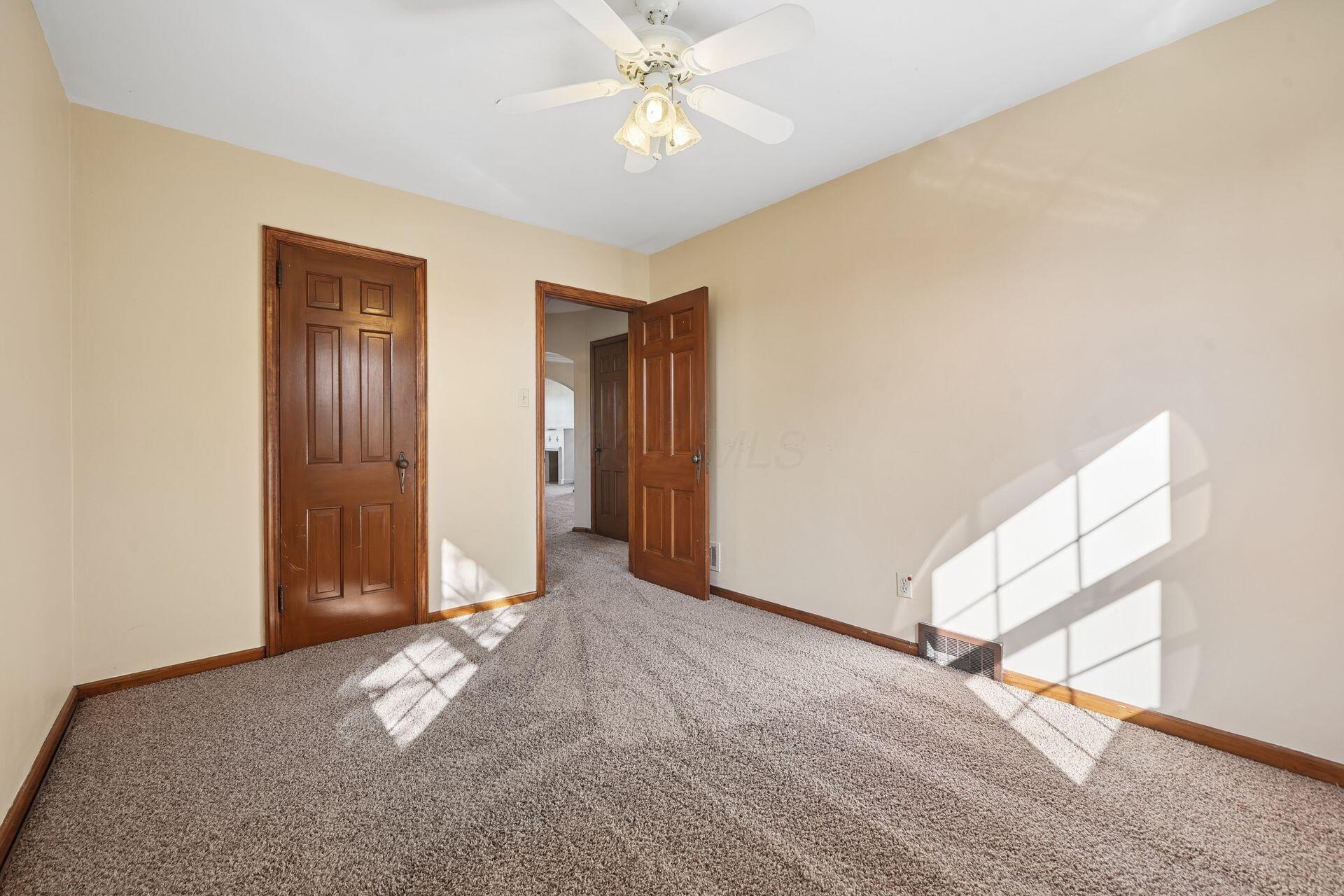 1606 Elmwood Avenue Property Photo 35