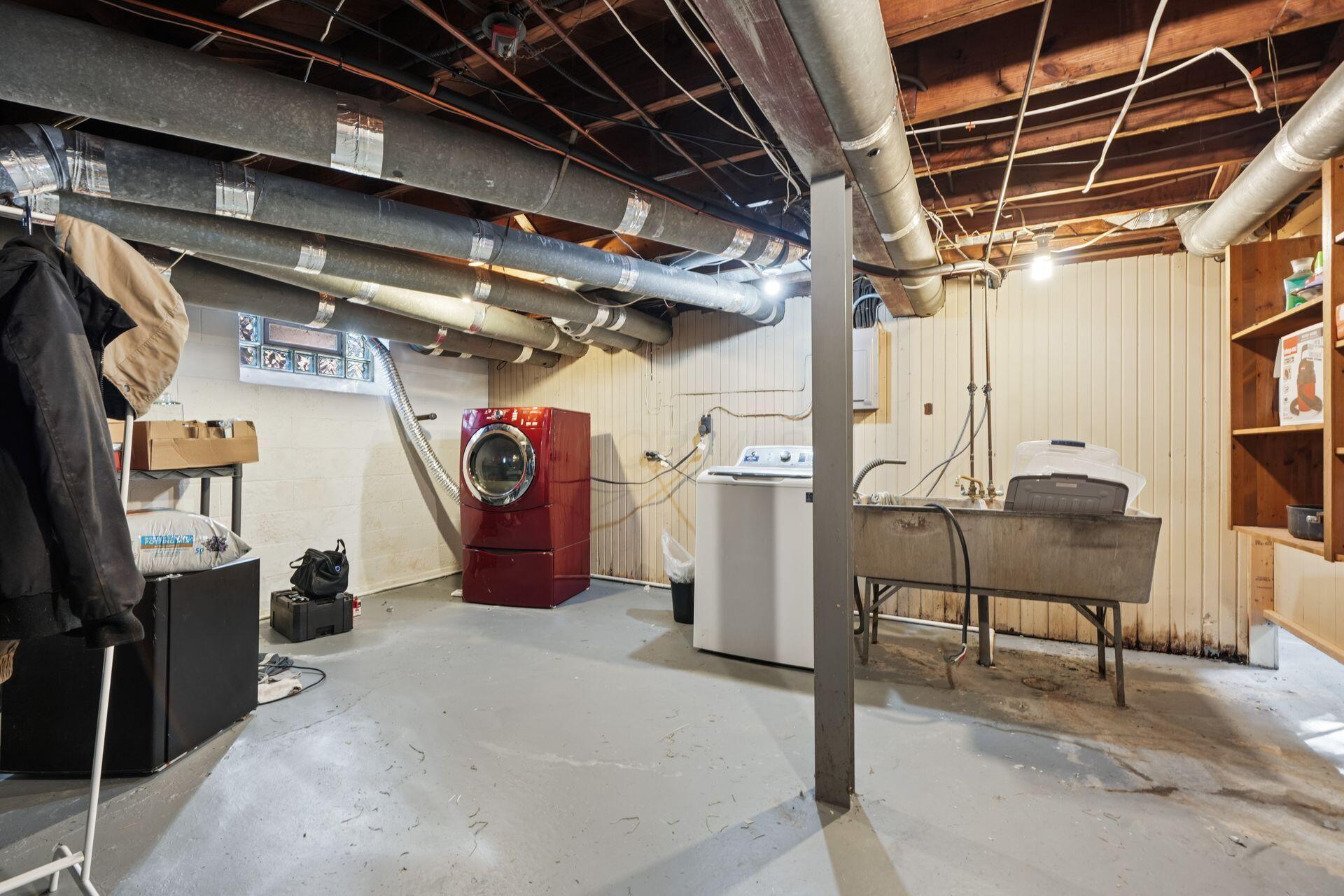 1606 Elmwood Avenue Property Photo 37