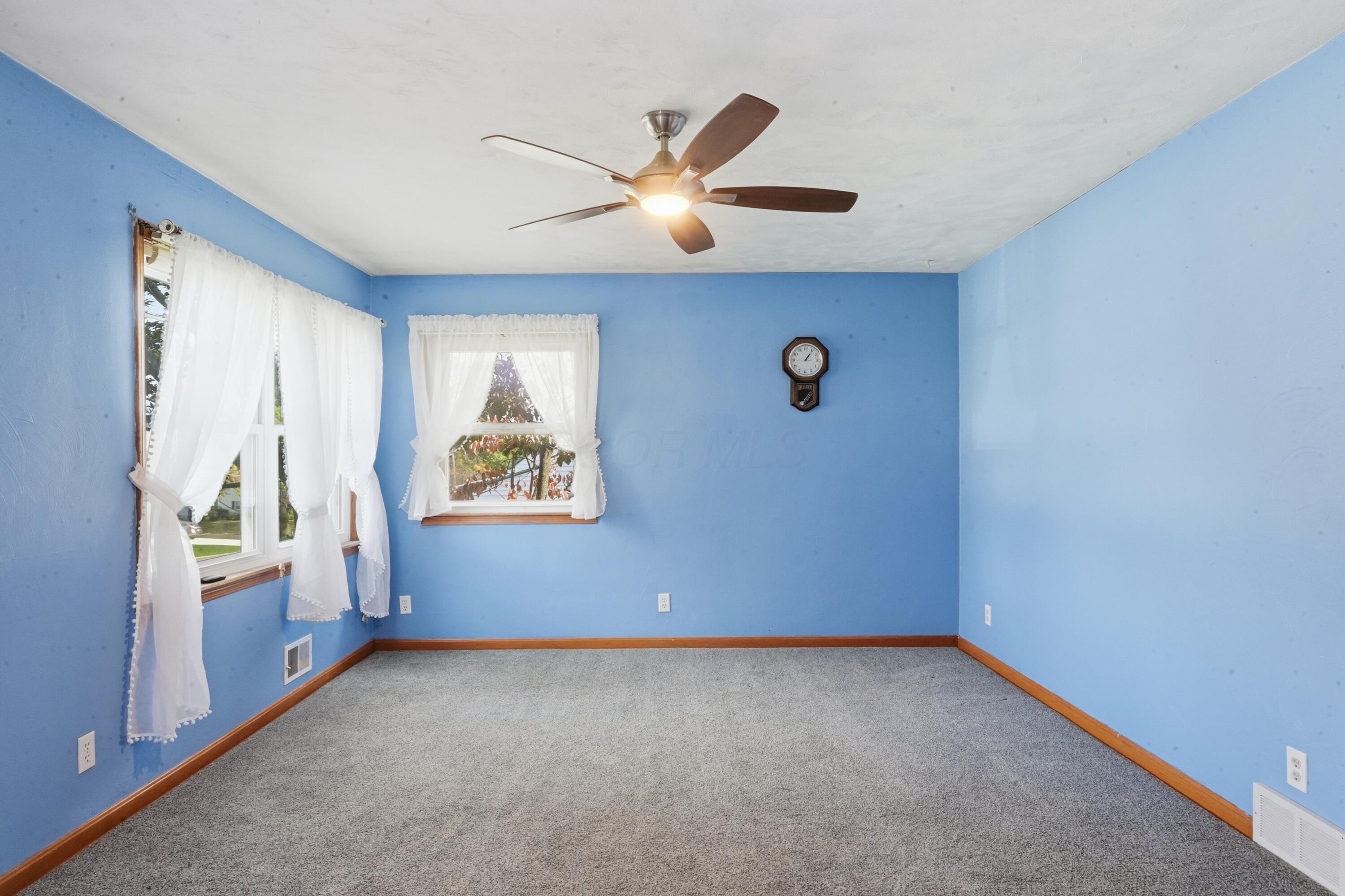 845 Duff Drive Property Photo 2