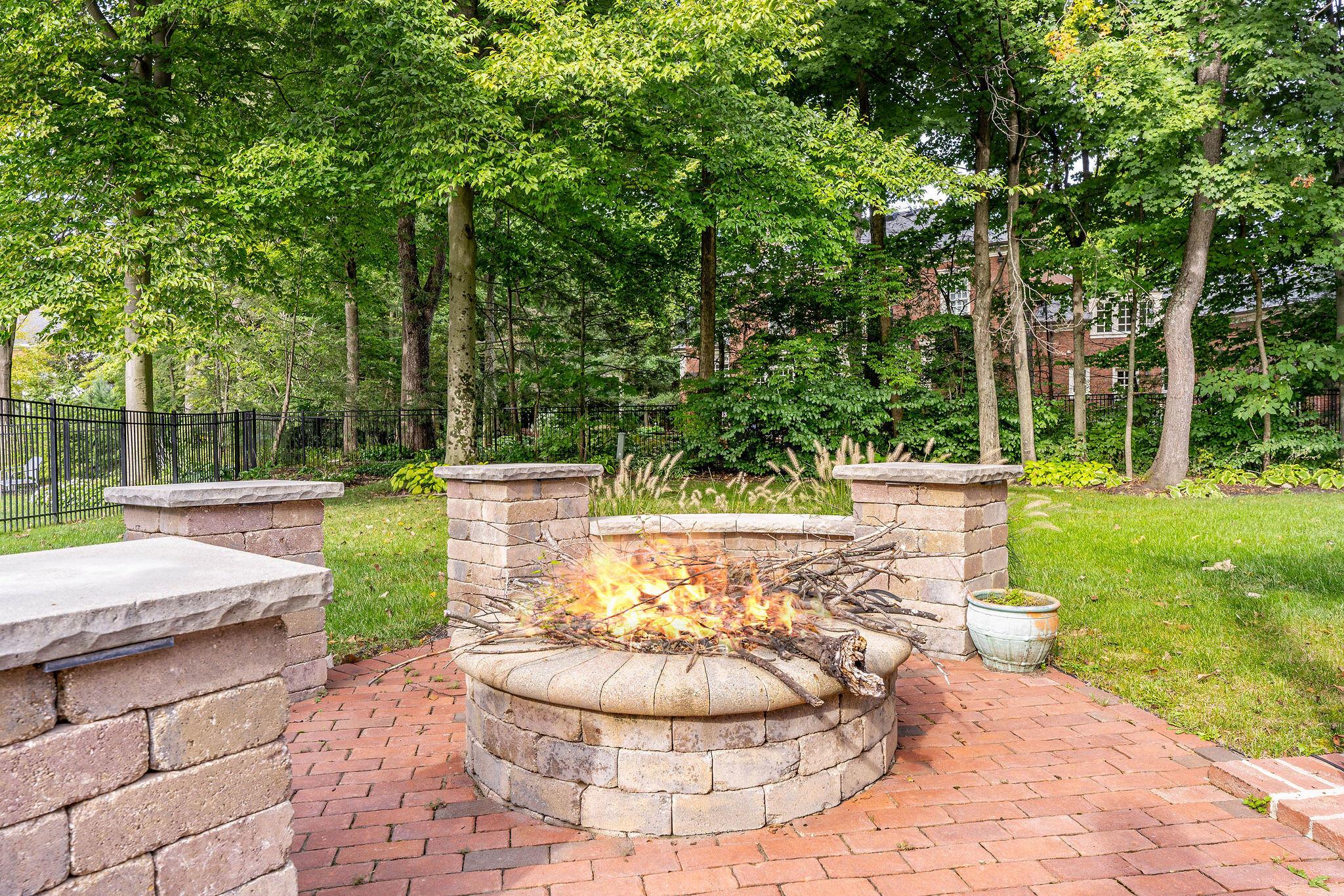 4193 Sudbrook Square W Property Photo 7