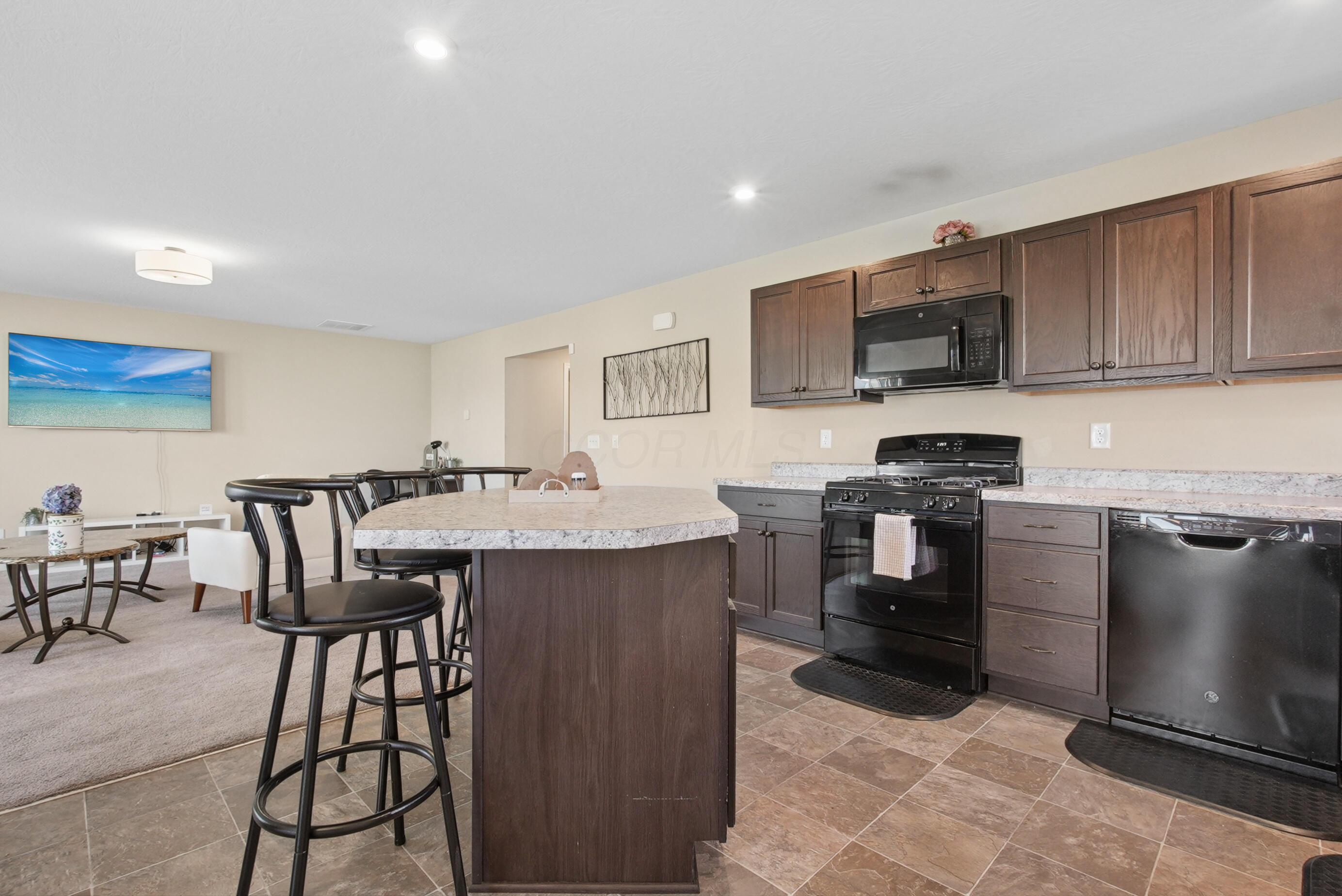 396 Nells Way Property Photo 7