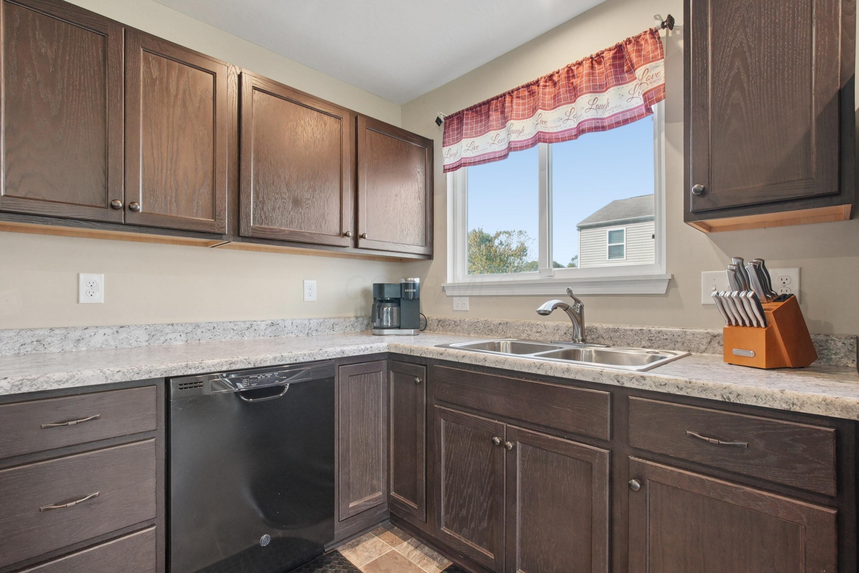 396 Nells Way Property Photo 11