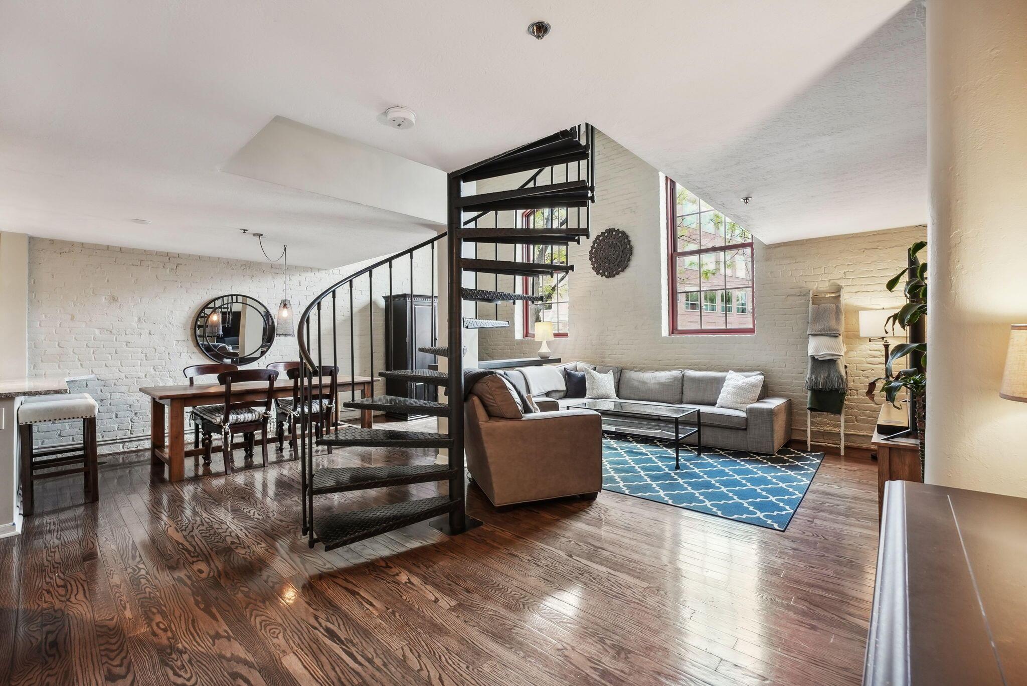 544 S Front Street, 103