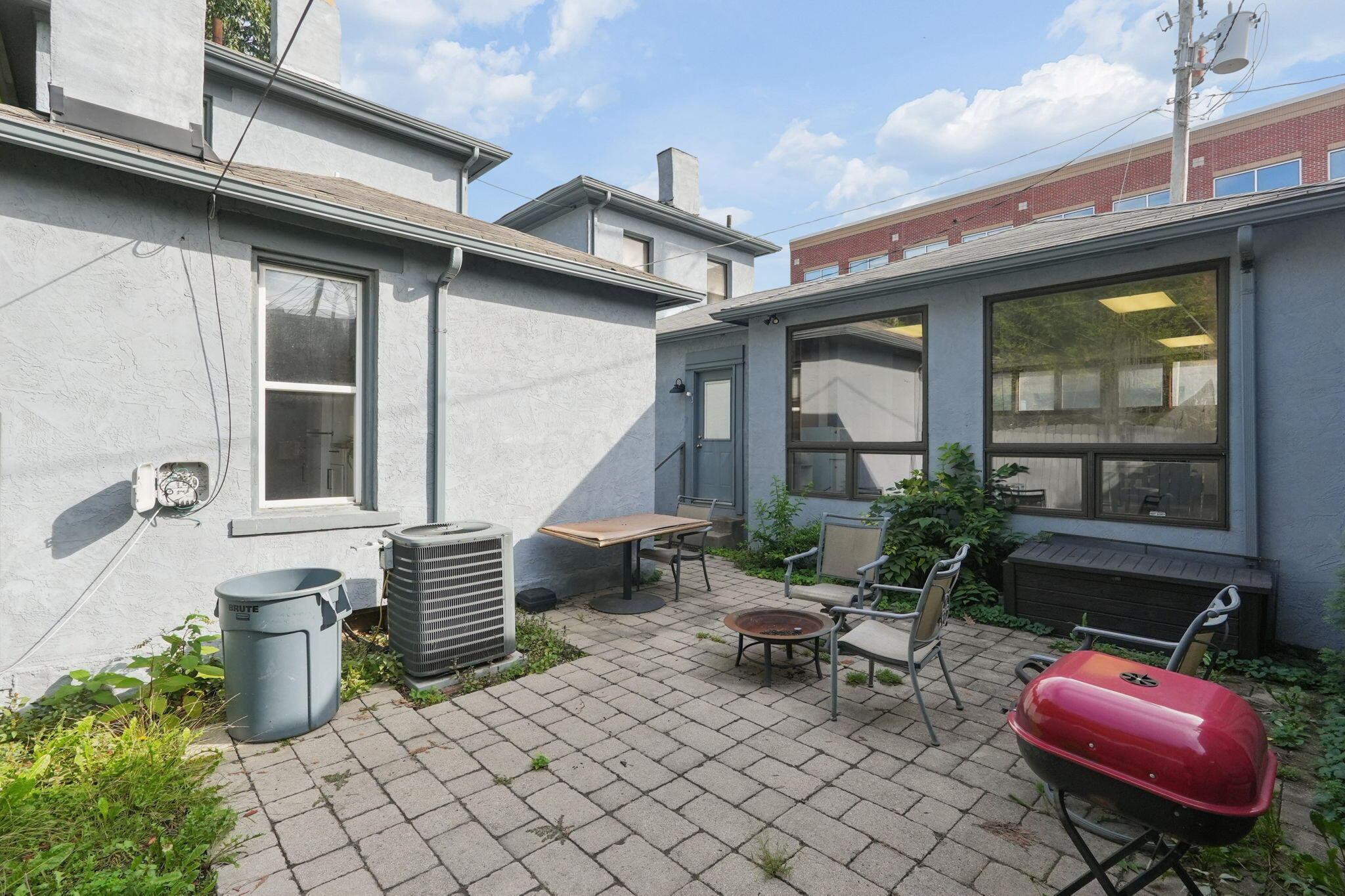 839-845 W Broad Street Property Photo 15