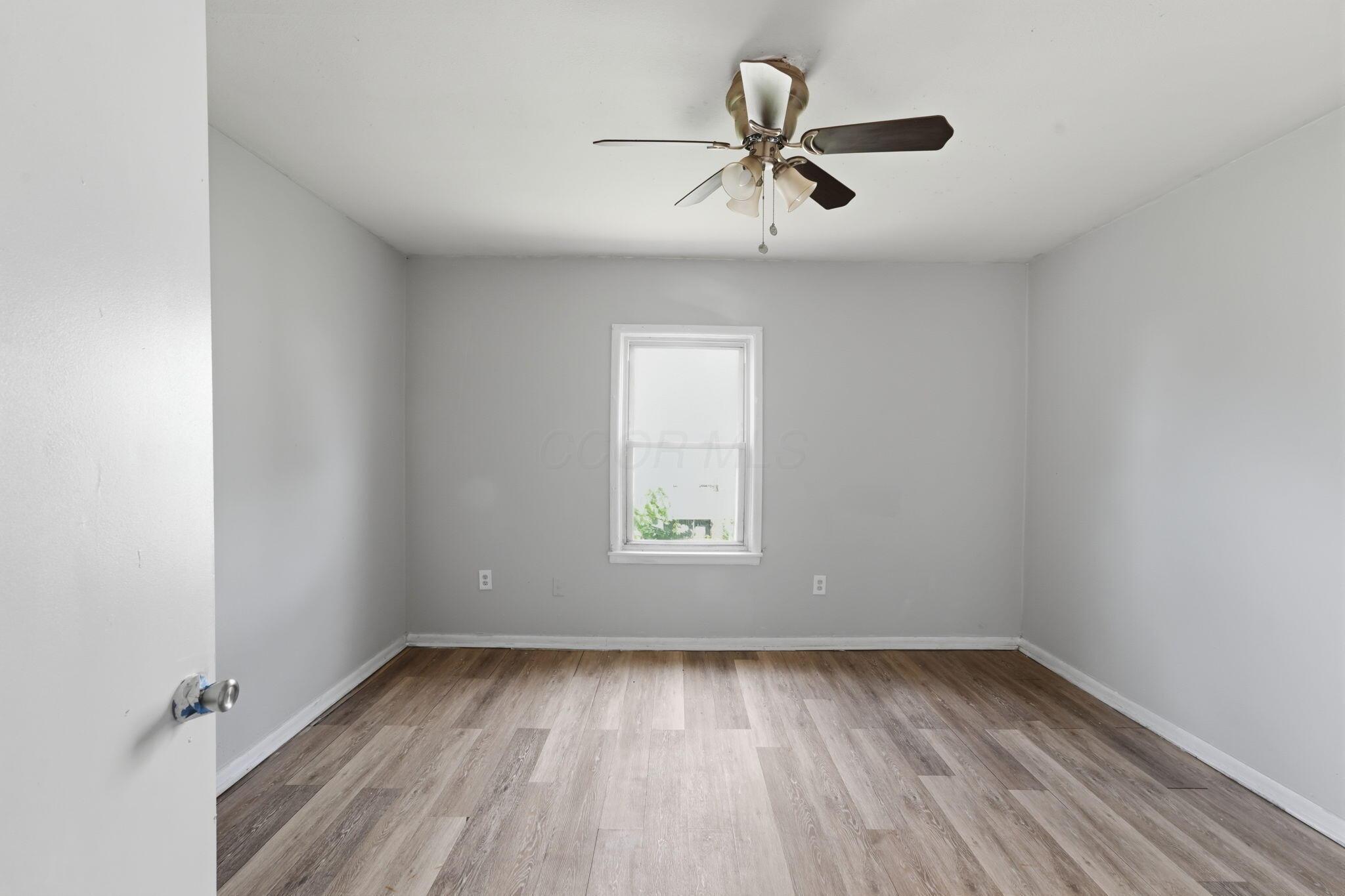 2178 Safford Avenue Property Photo 9