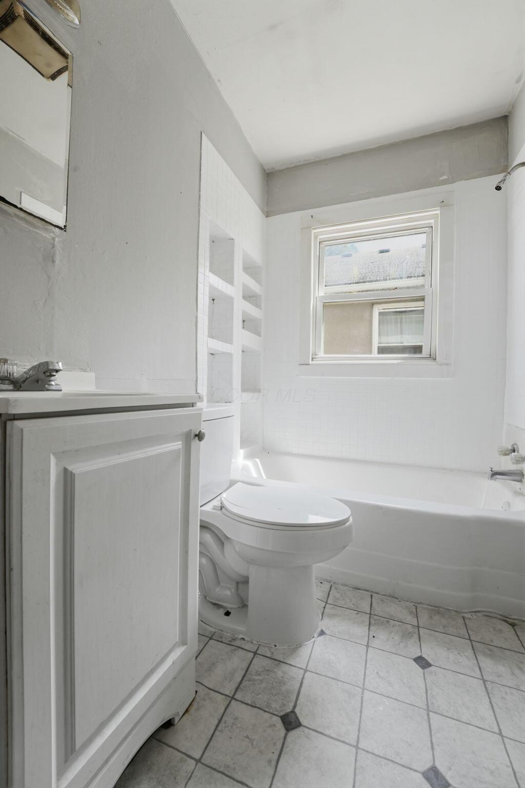2178 Safford Avenue Property Photo 12