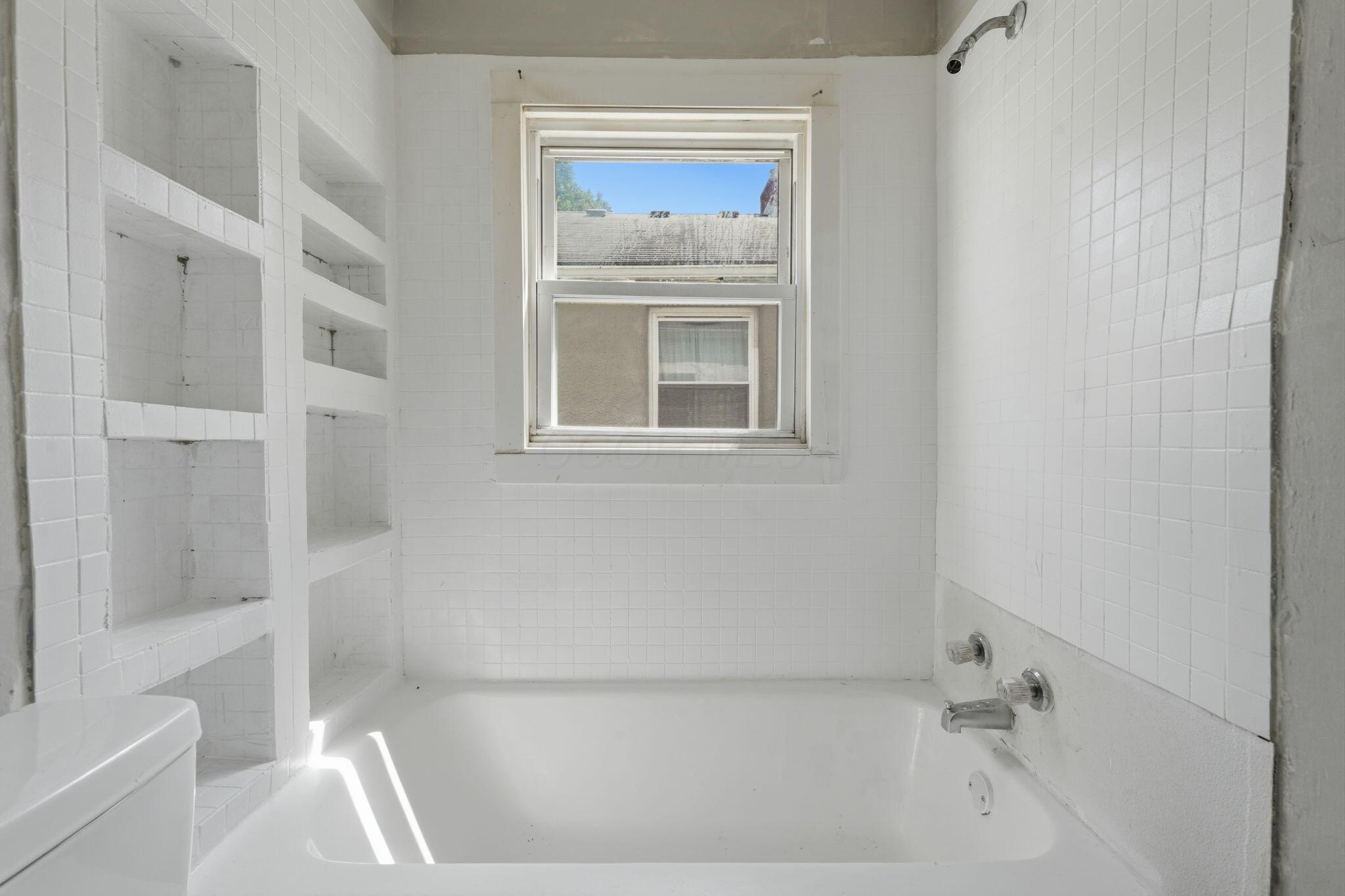 2178 Safford Avenue Property Photo 13