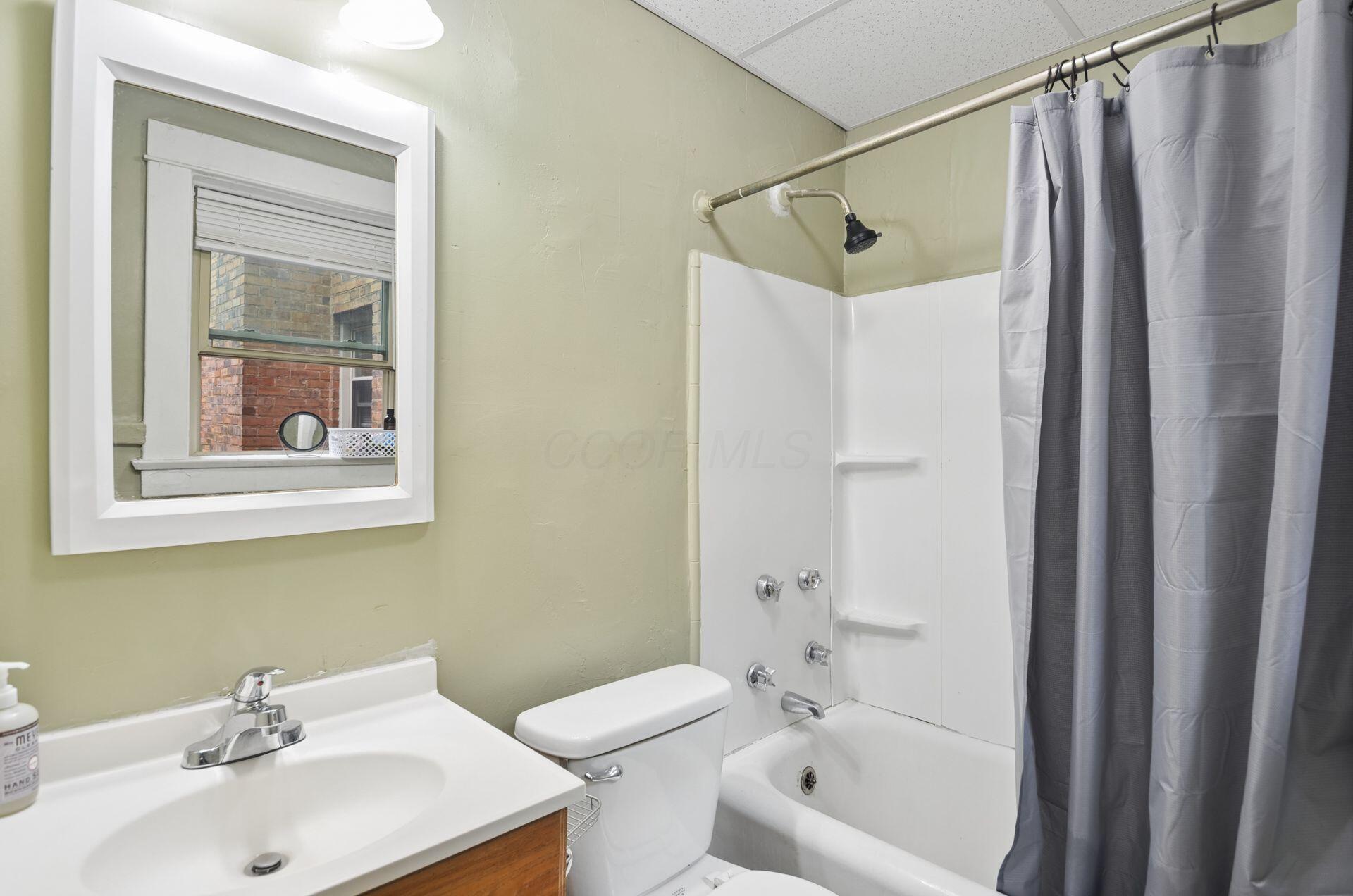 725 Bryson Street Property Photo 10