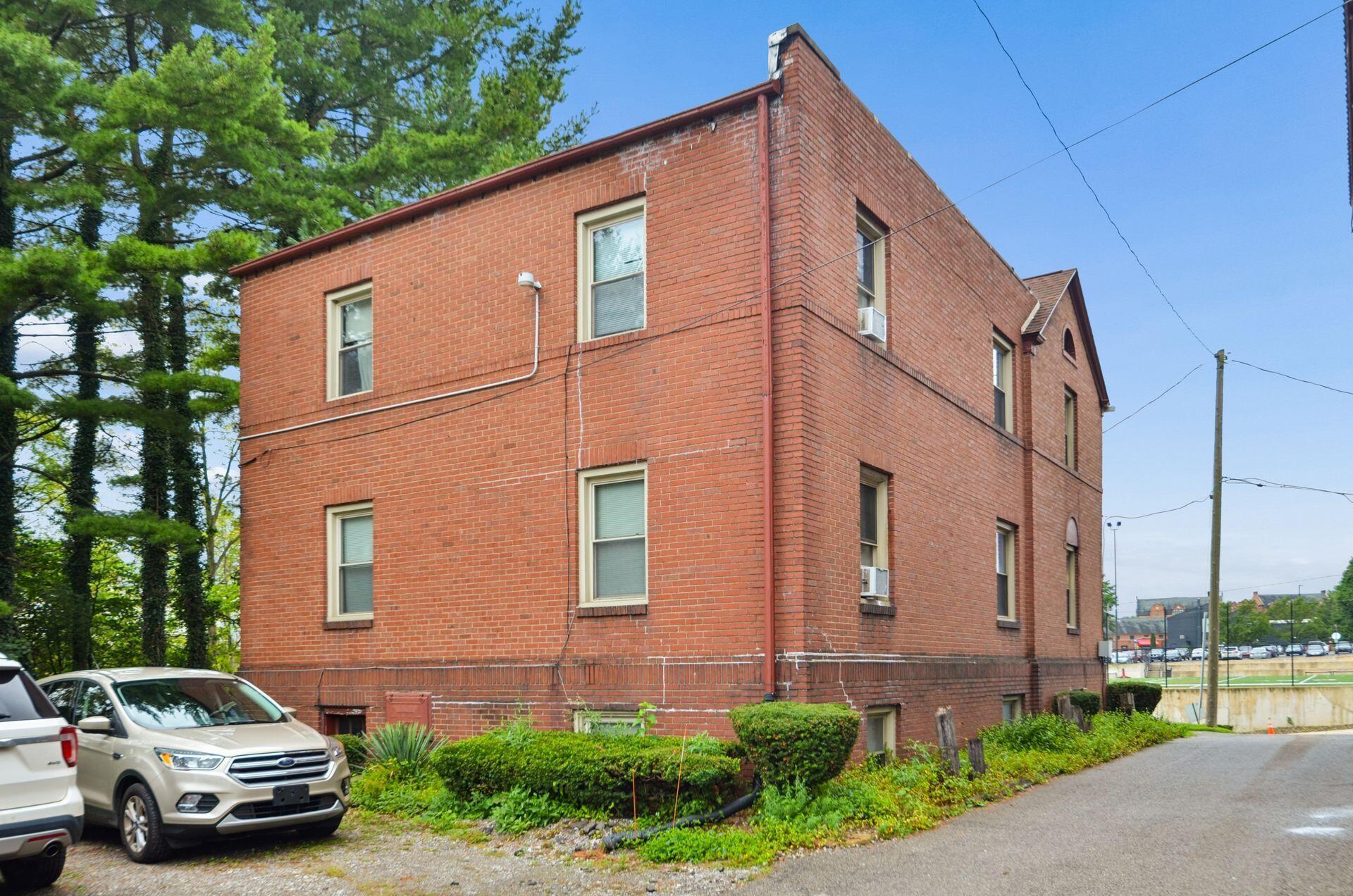725 Bryson Street Property Photo 22
