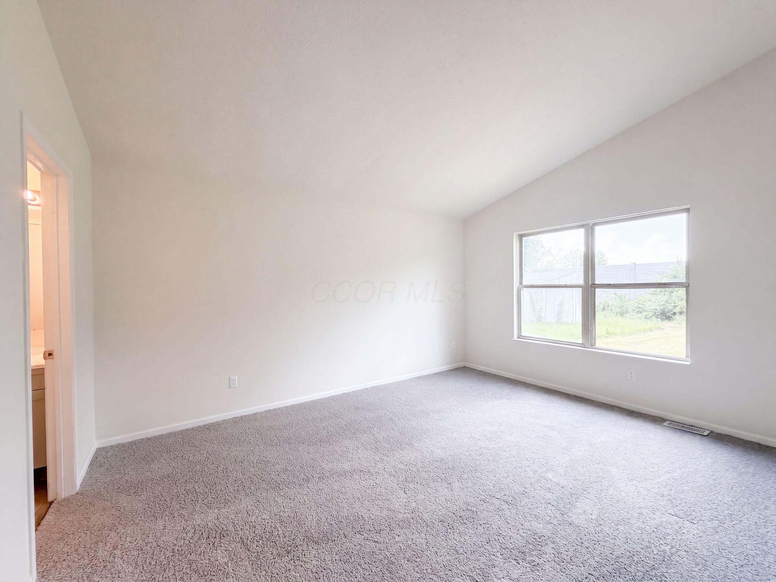 3223 Berkley Pointe Drive Property Photo 14