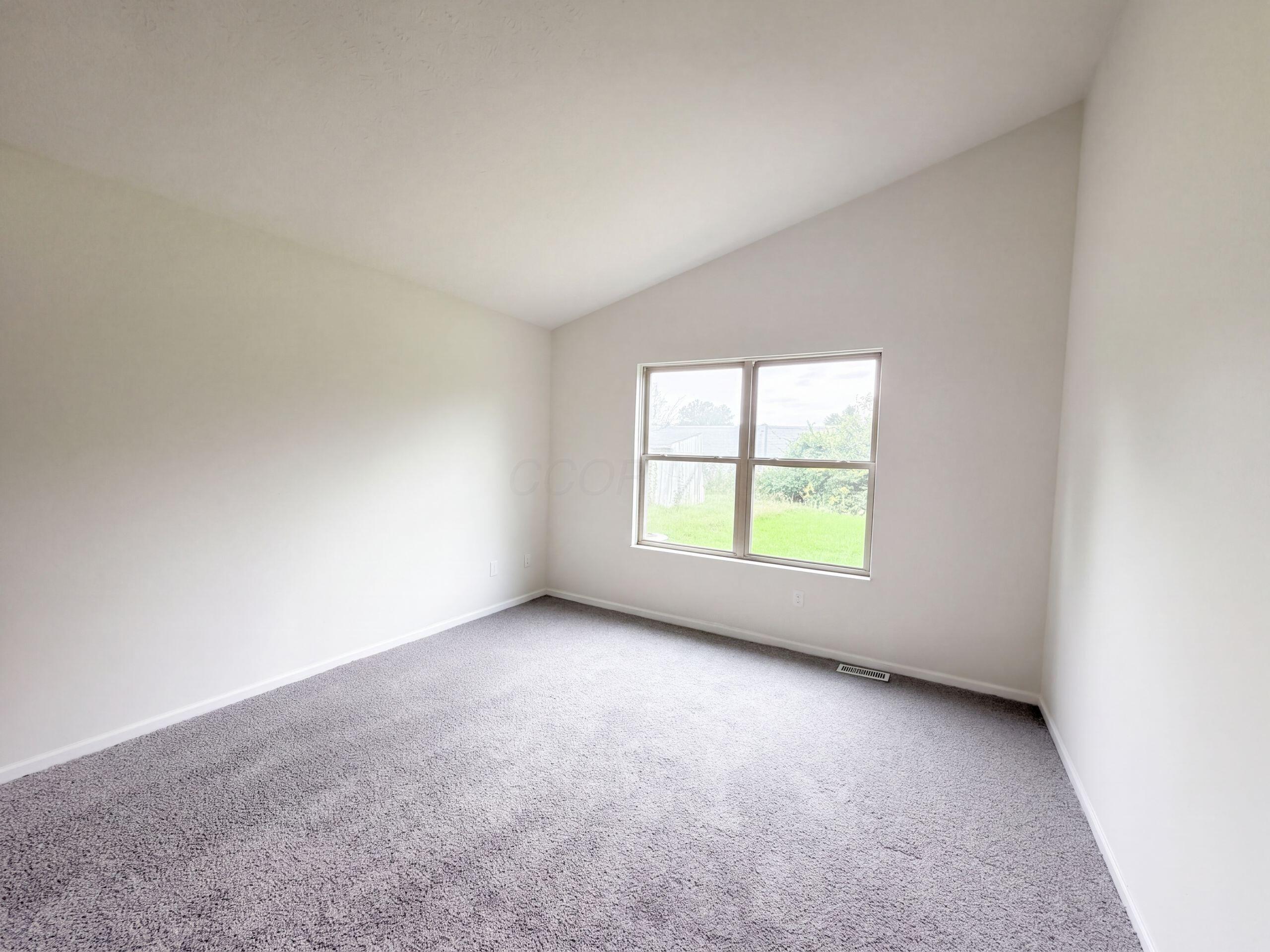 3223 Berkley Pointe Drive Property Photo 25