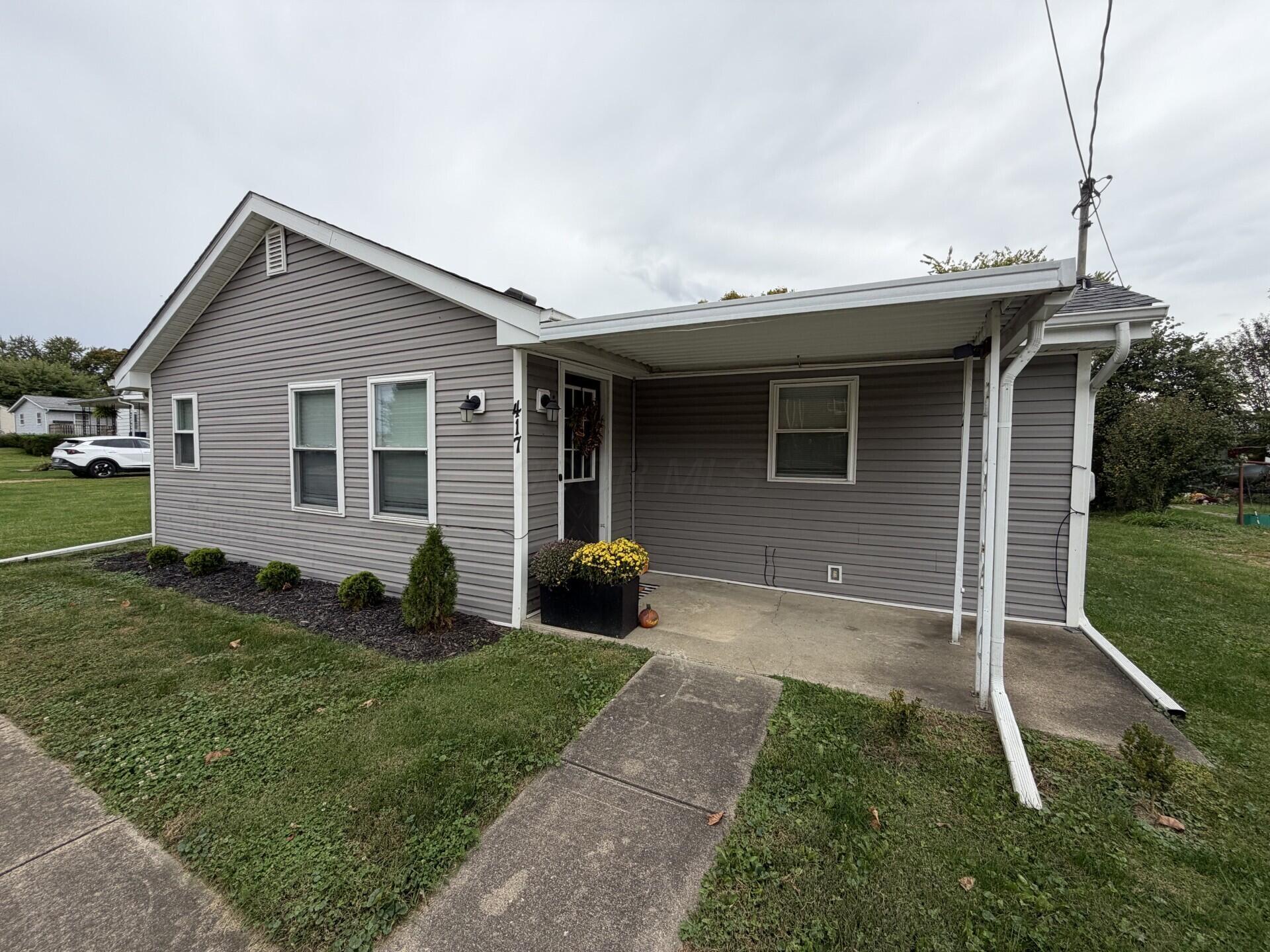417 N School Street Property Photo 1