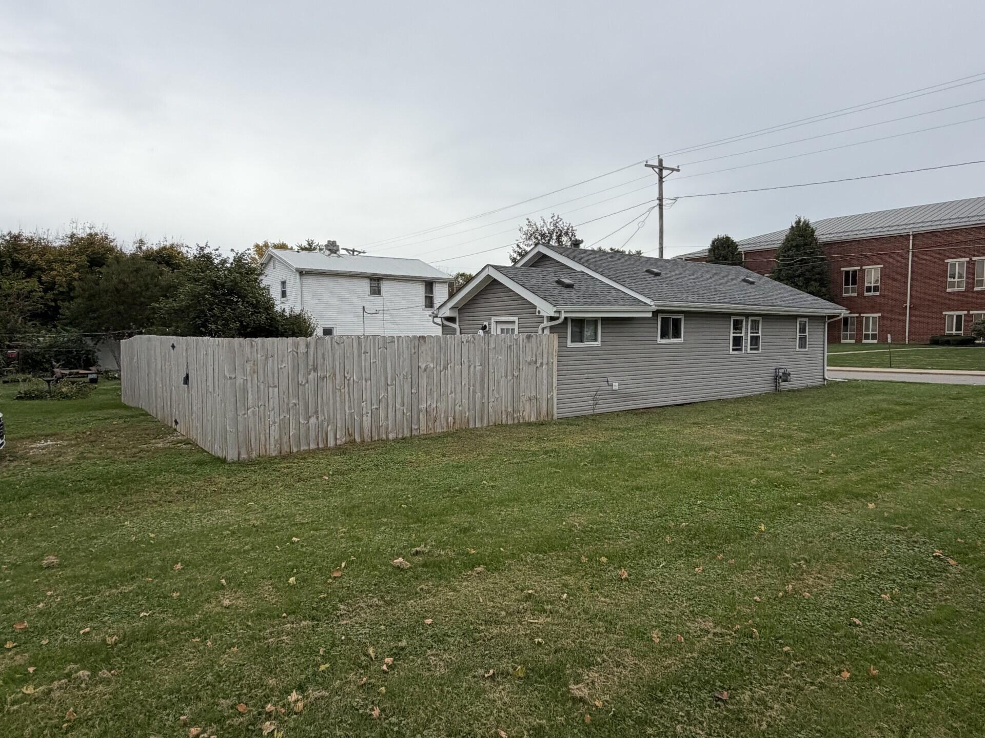 417 N School Street Property Photo 22