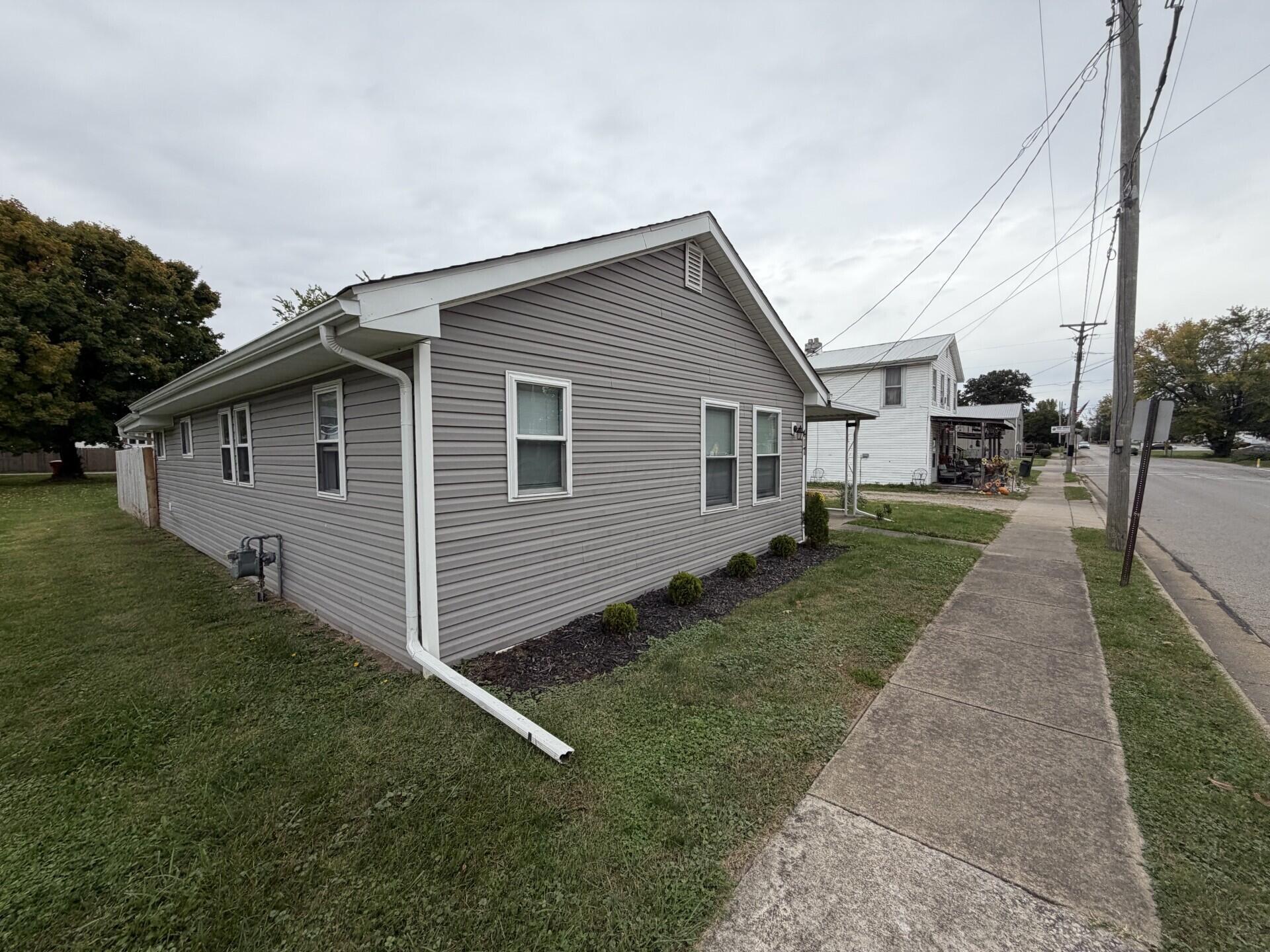 417 N School Street Property Photo 25
