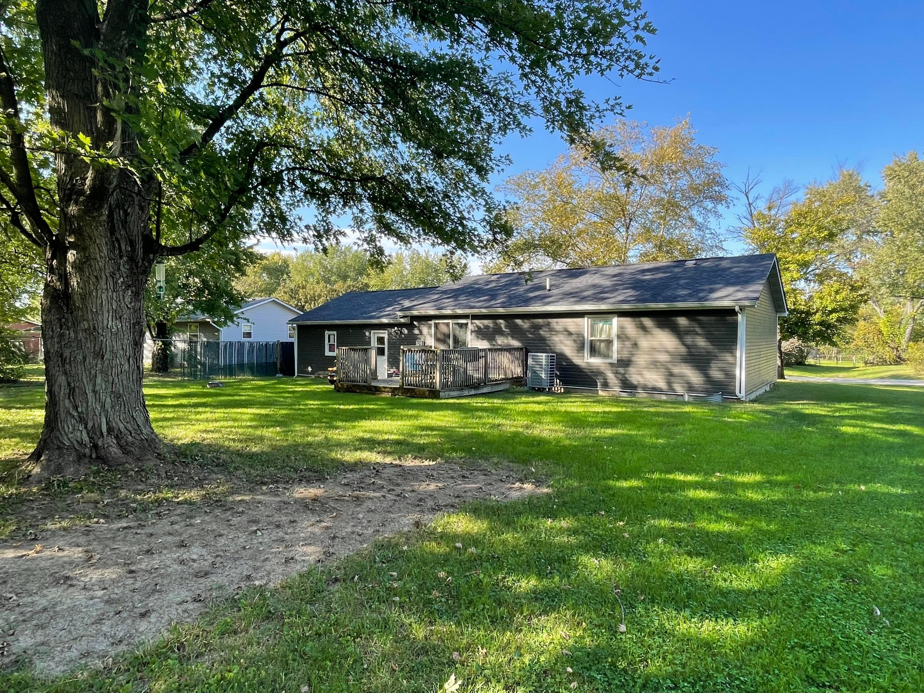 6481 Putnam Drive Property Photo 3