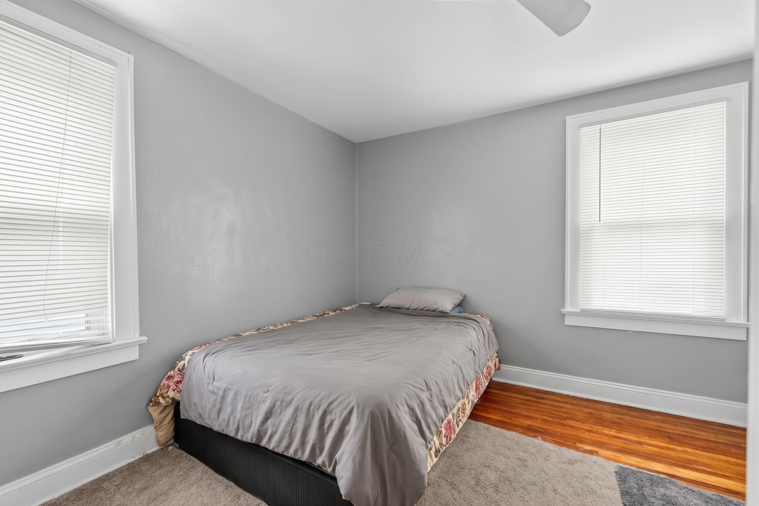 716 S Ogden Avenue Property Photo 10