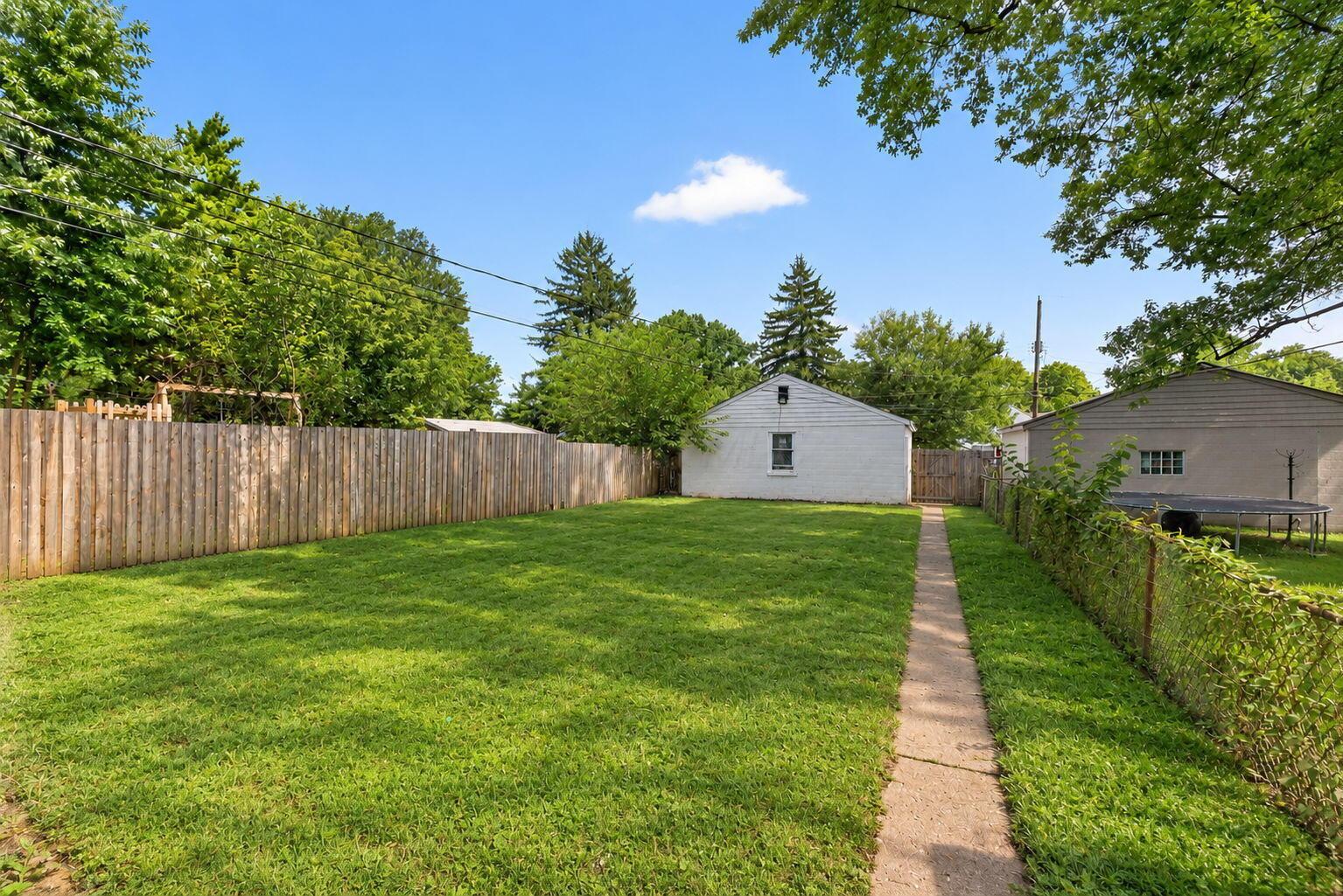 716 S Ogden Avenue Property Photo 19