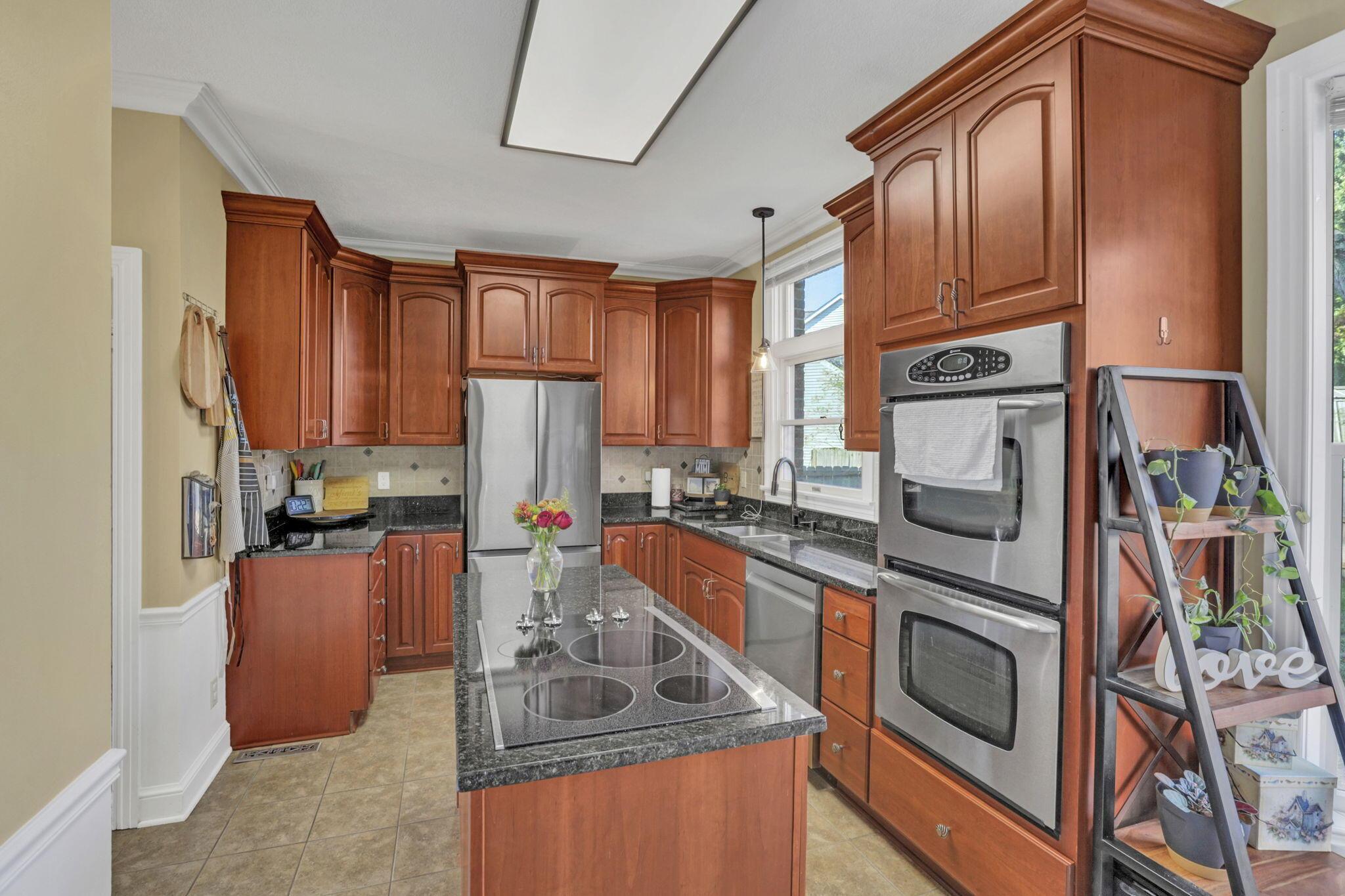 503 Forestview Court Property Photo 23