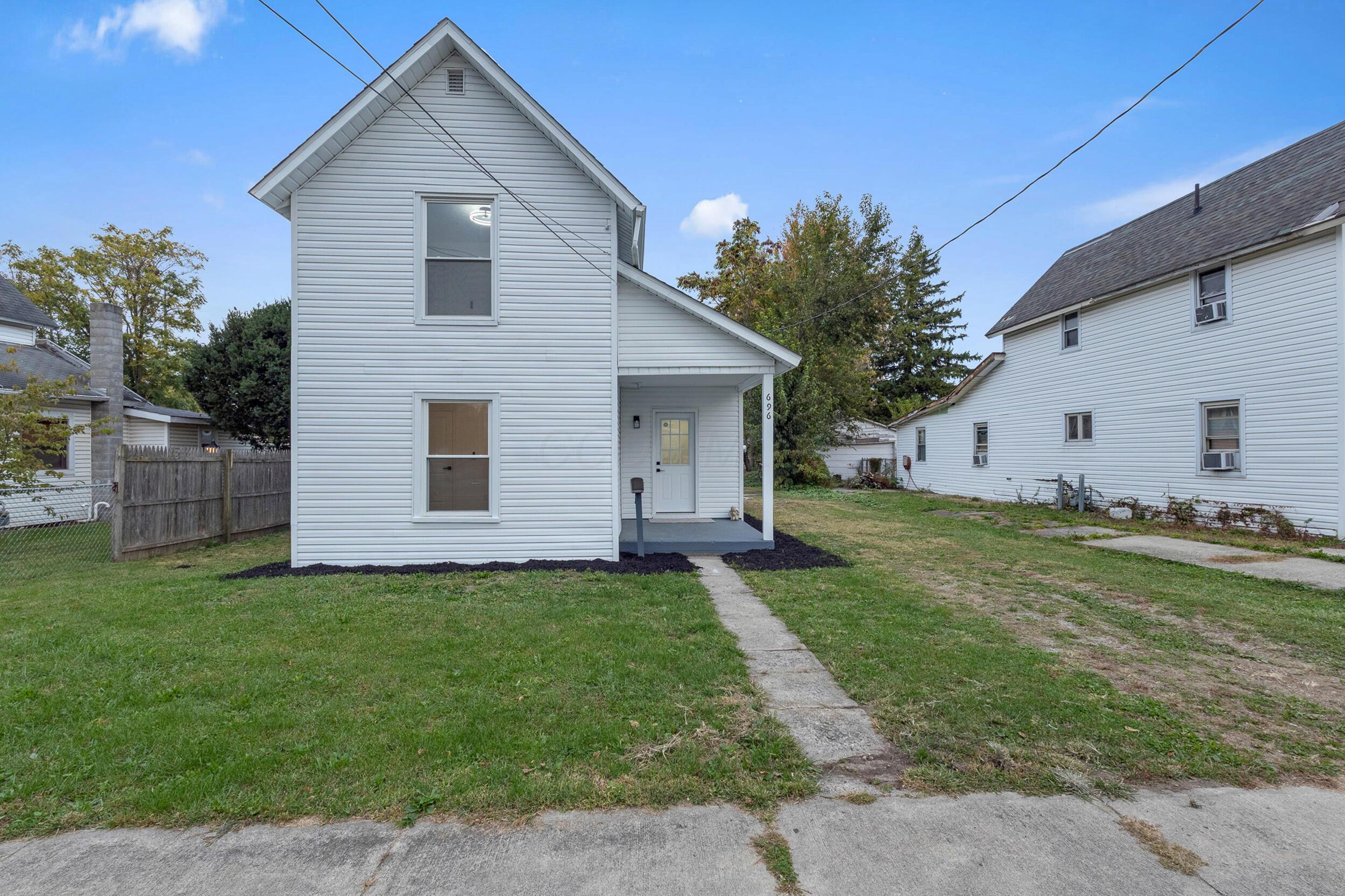 696 Florence Street Property Photo 1