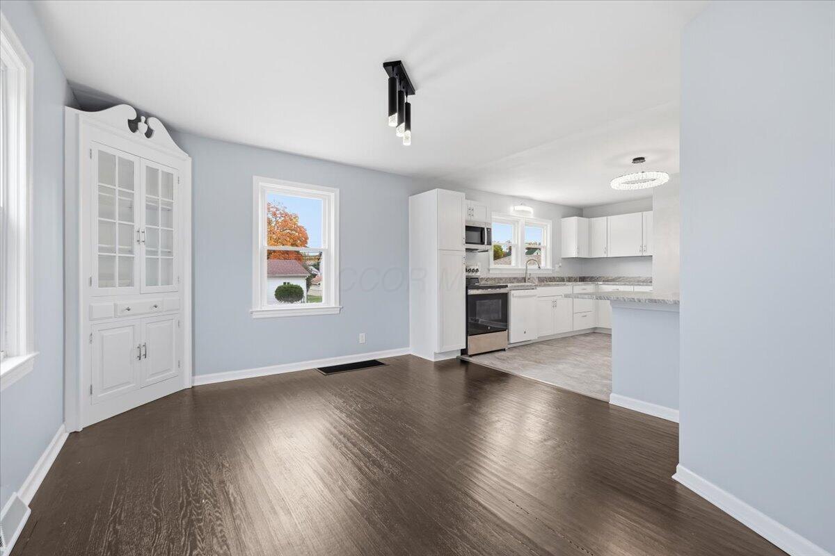 632 Westwood Avenue Property Photo 8