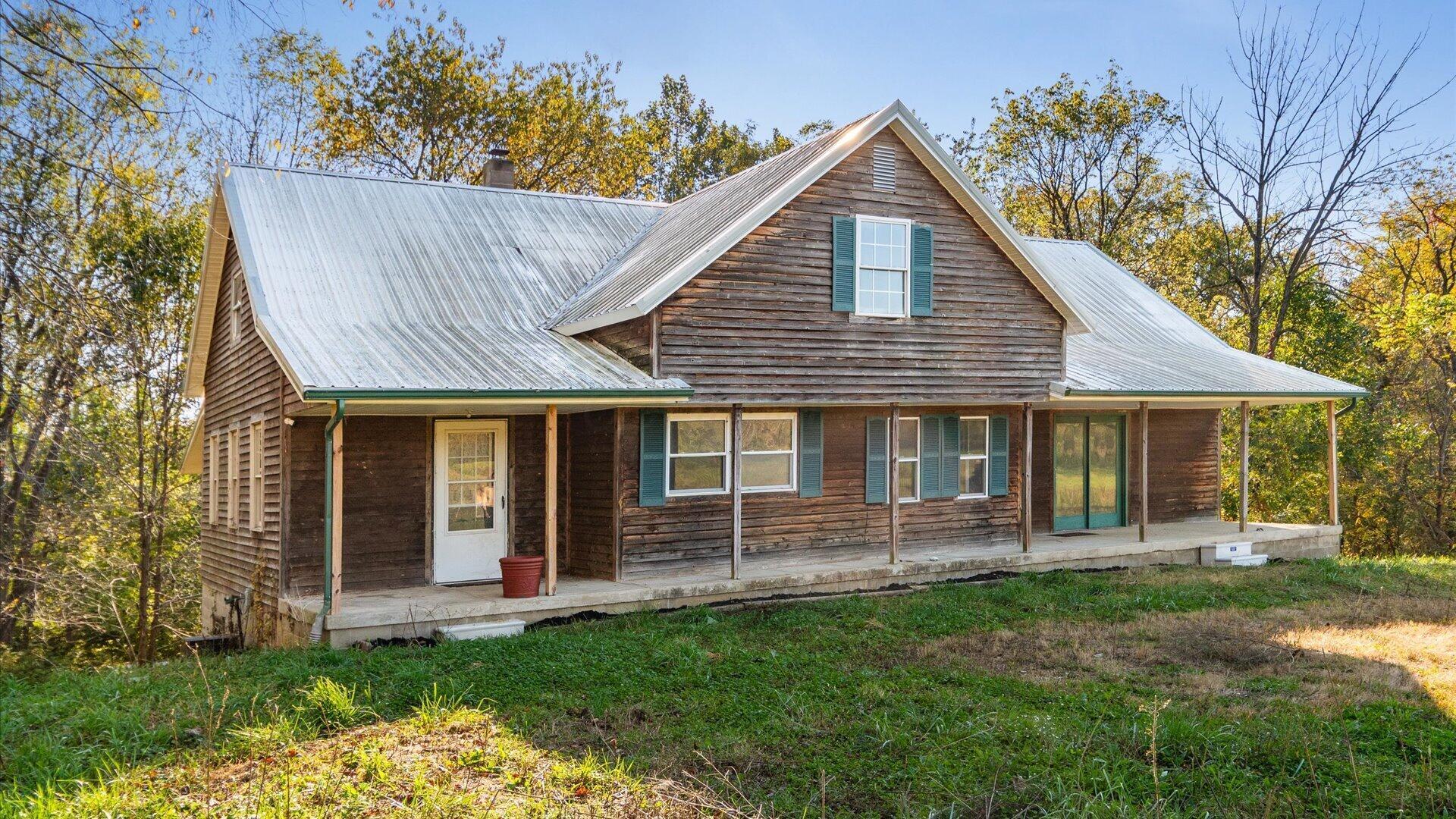 26377 Tarlton Adelphi Road Property Photo 1