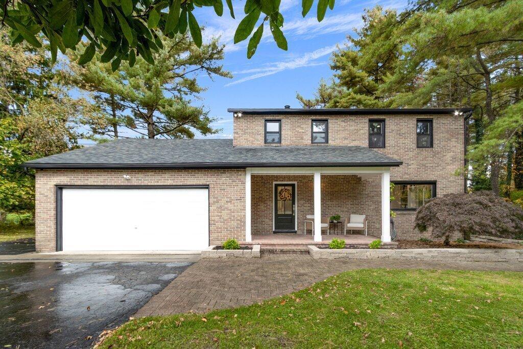 3605 E Powell Road Property Photo 1