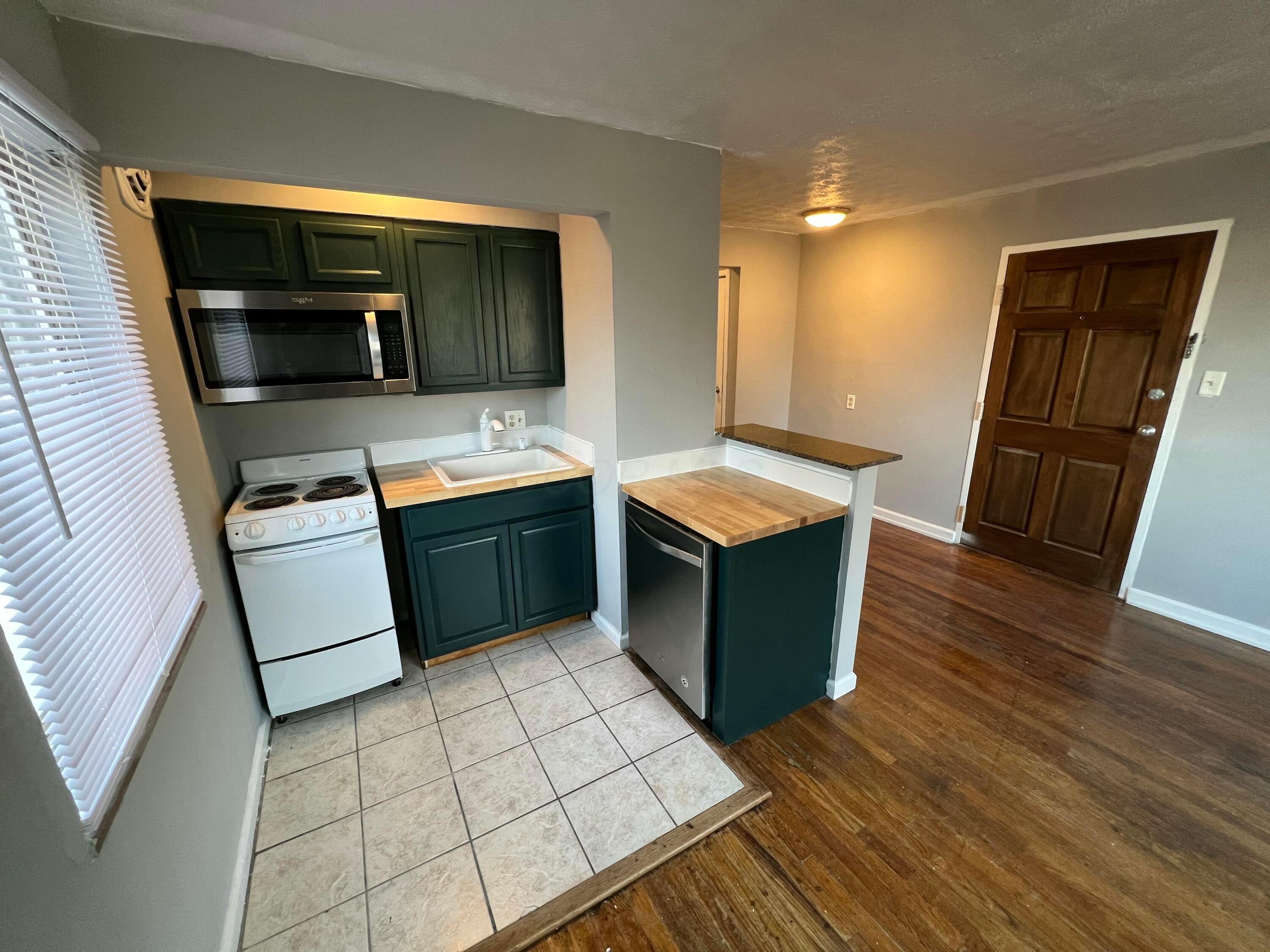 2519 Indianola Avenue Property Photo 11