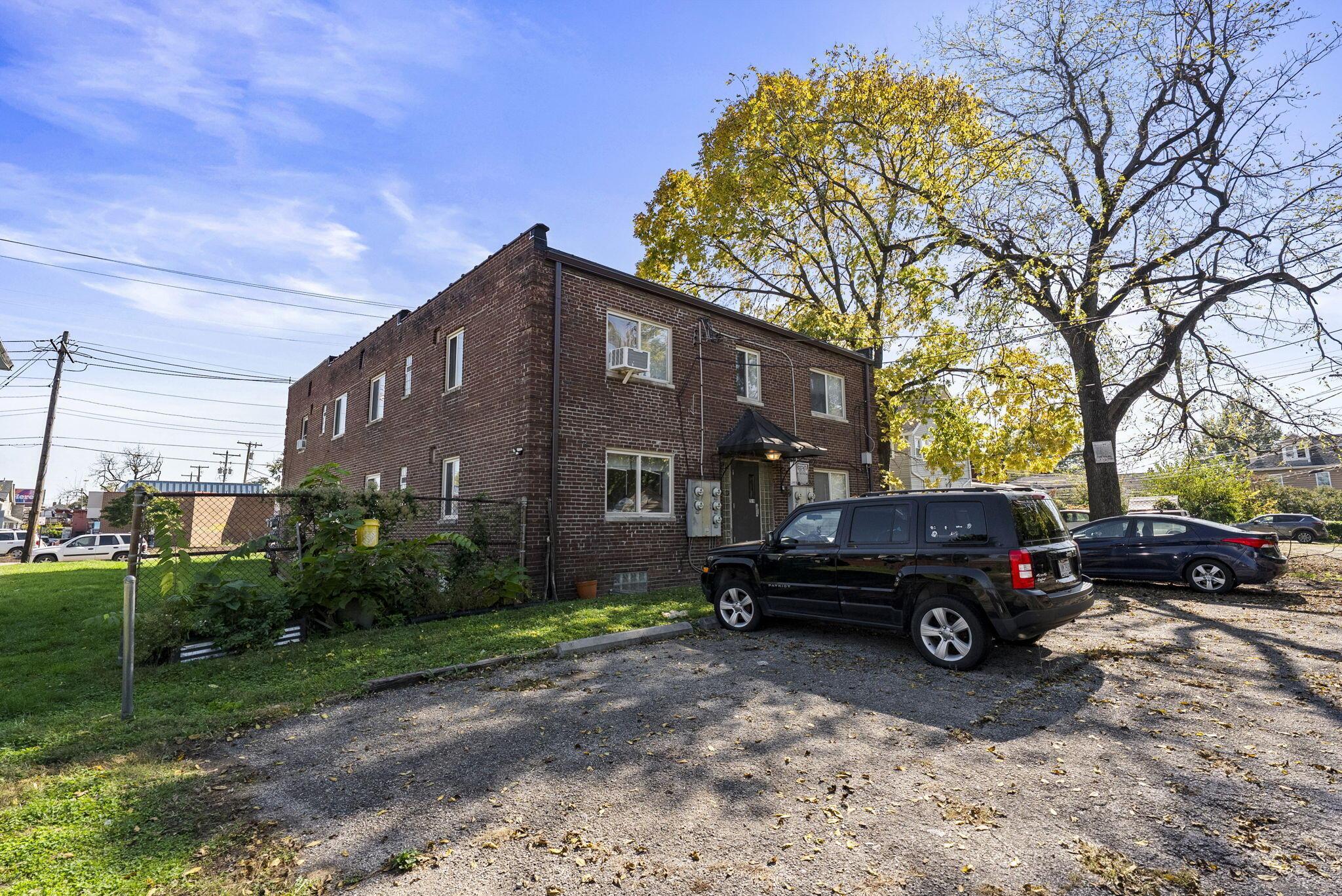 2519 Indianola Avenue Property Photo 15