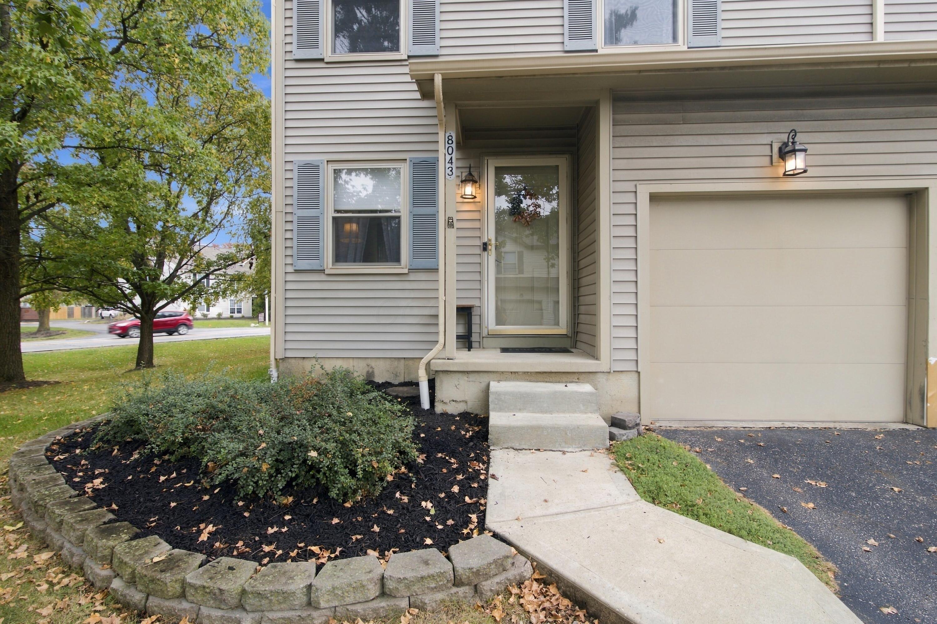 8043 Worthington Lake Drive Property Photo 1