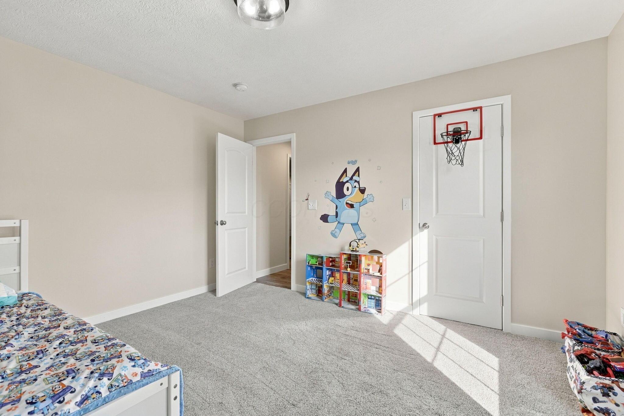 345 W High Street Property Photo 25