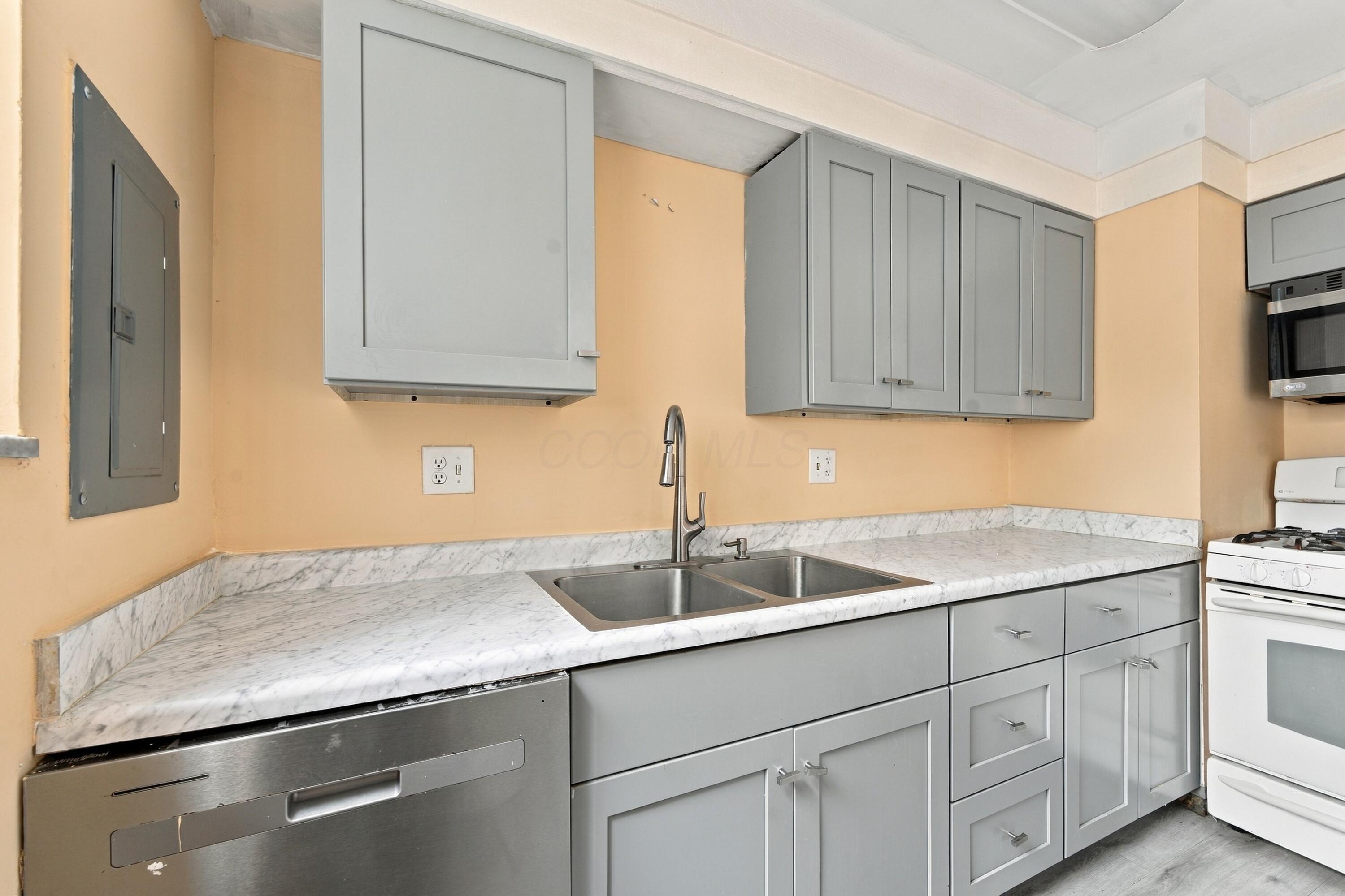 1670 Striebel Road Property Photo 8