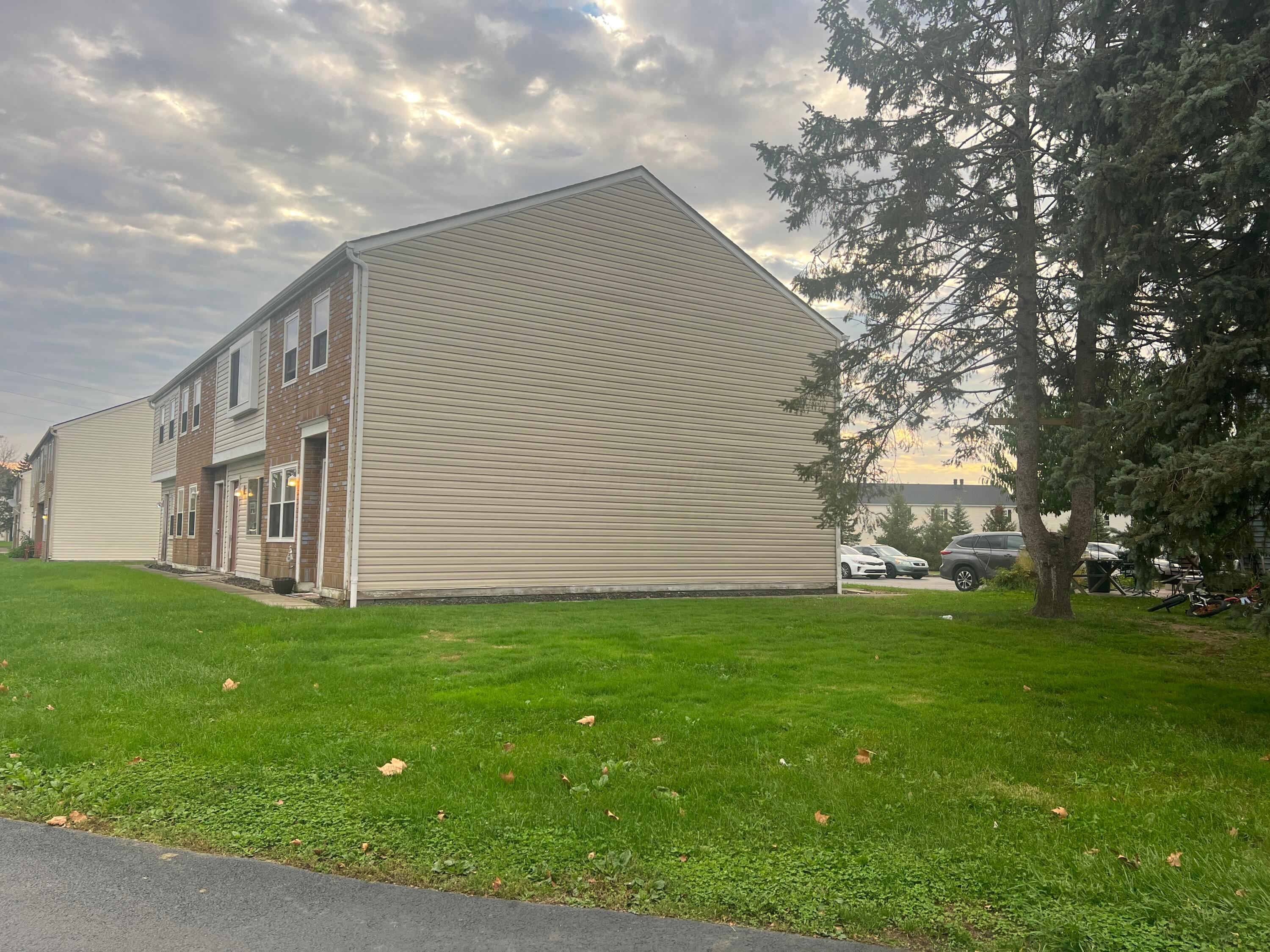 1551-1557 Worthington Row Drive Property Photo 18