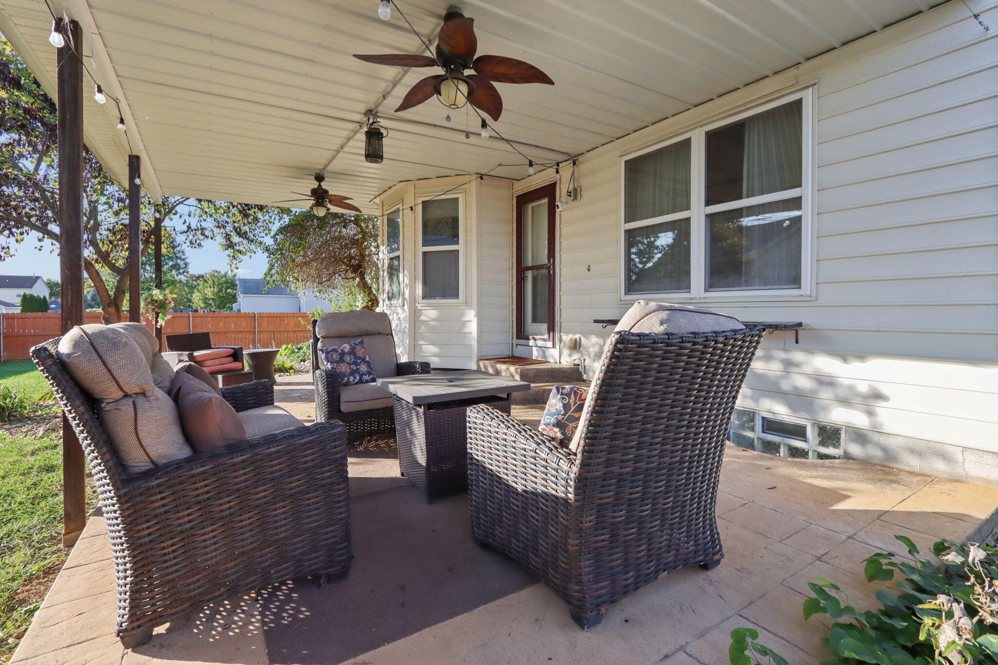 415 Hillcrest Drive Property Photo 2