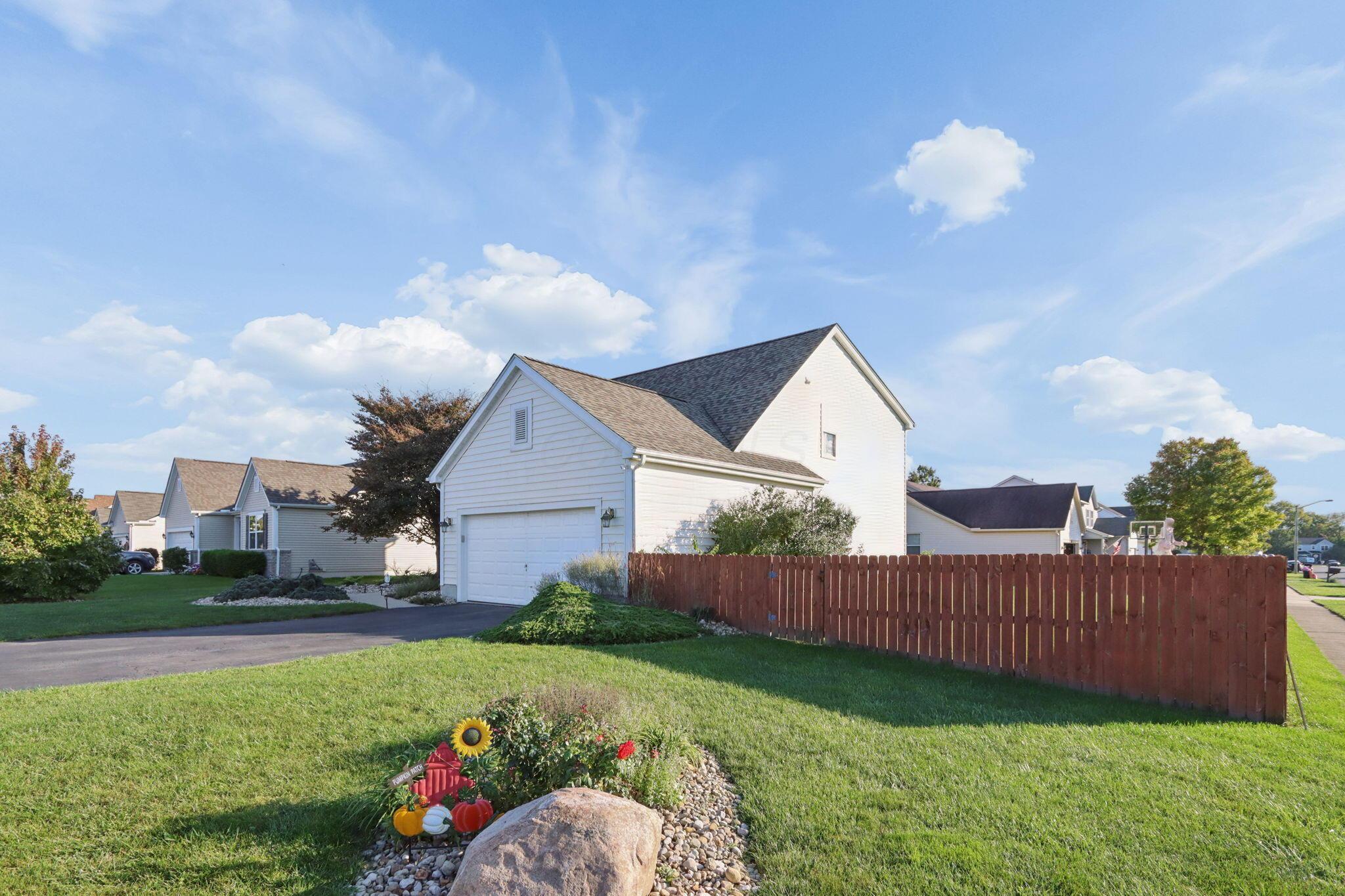415 Hillcrest Drive Property Photo 41