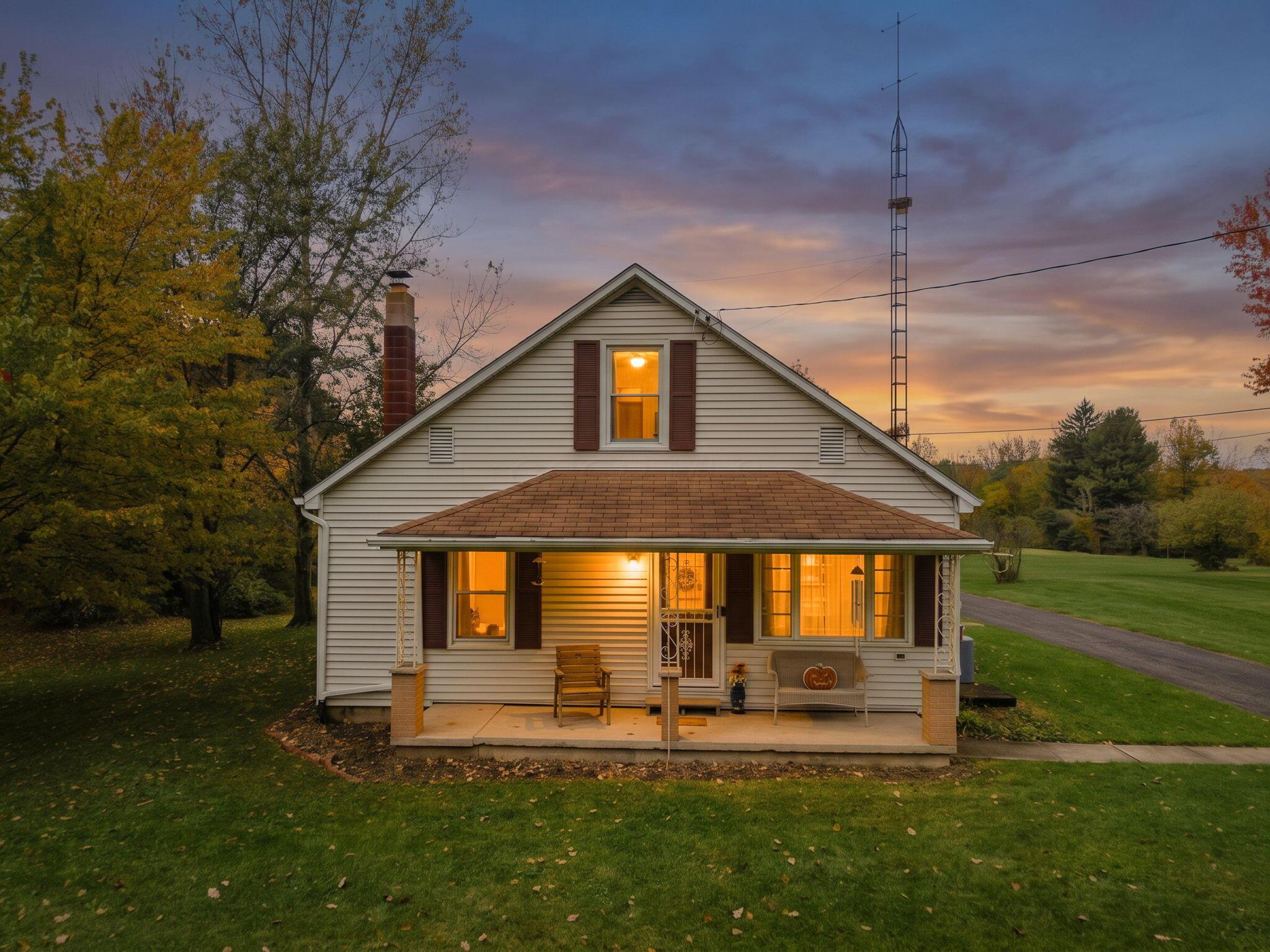 87 Ford Road N Property Photo 1