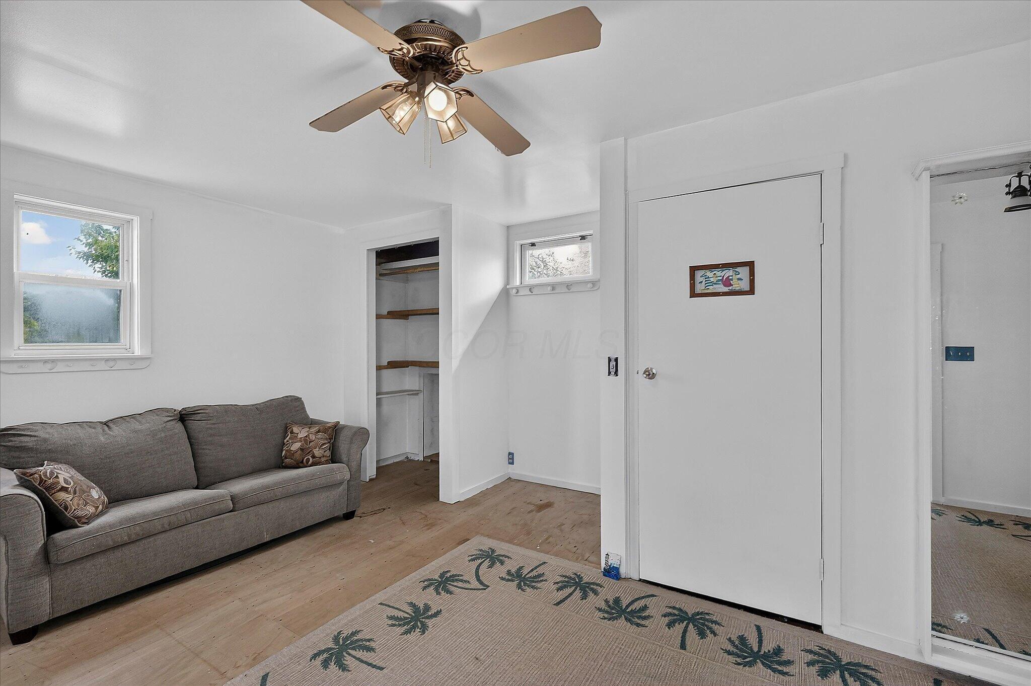 3992 White Road Se Property Photo 24