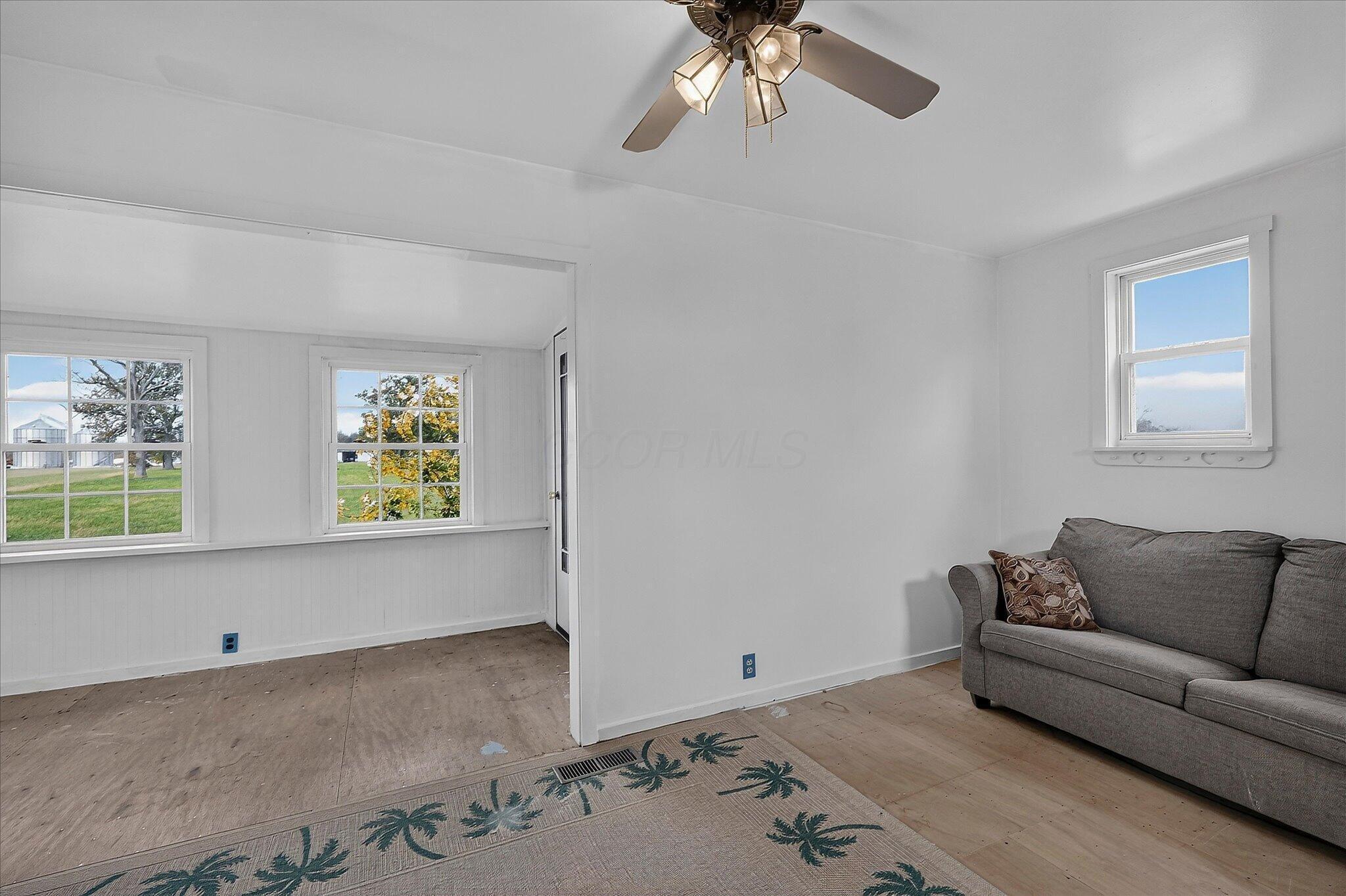 3992 White Road Se Property Photo 25