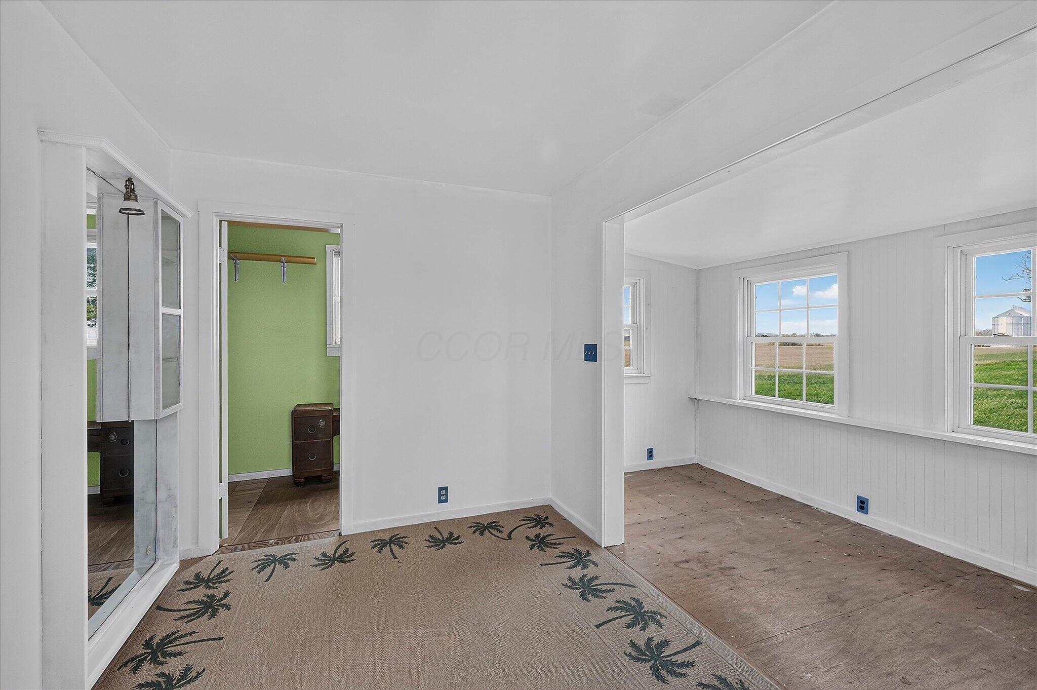 3992 White Road Se Property Photo 27