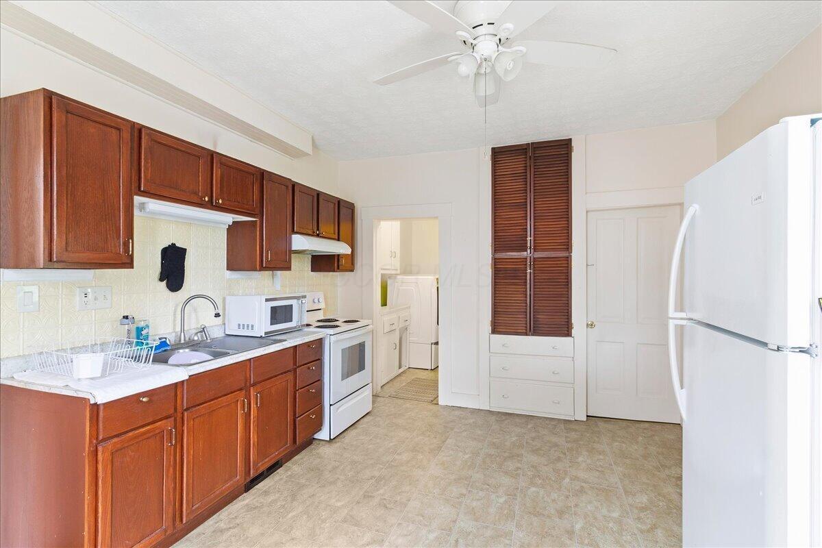 140 N Stanley Street Property Photo 8