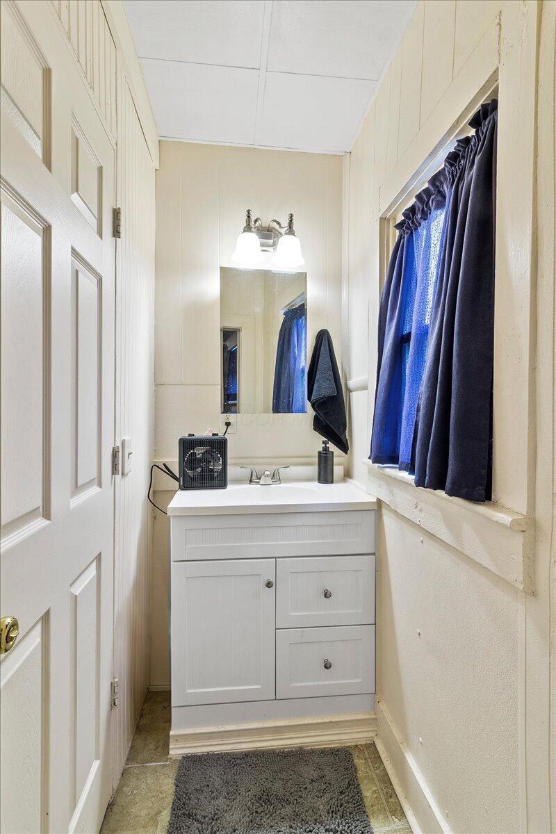 140 N Stanley Street Property Photo 17