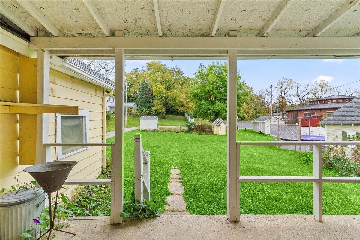 140 N Stanley Street Property Photo 20