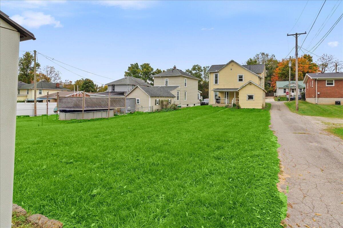 140 N Stanley Street Property Photo 23