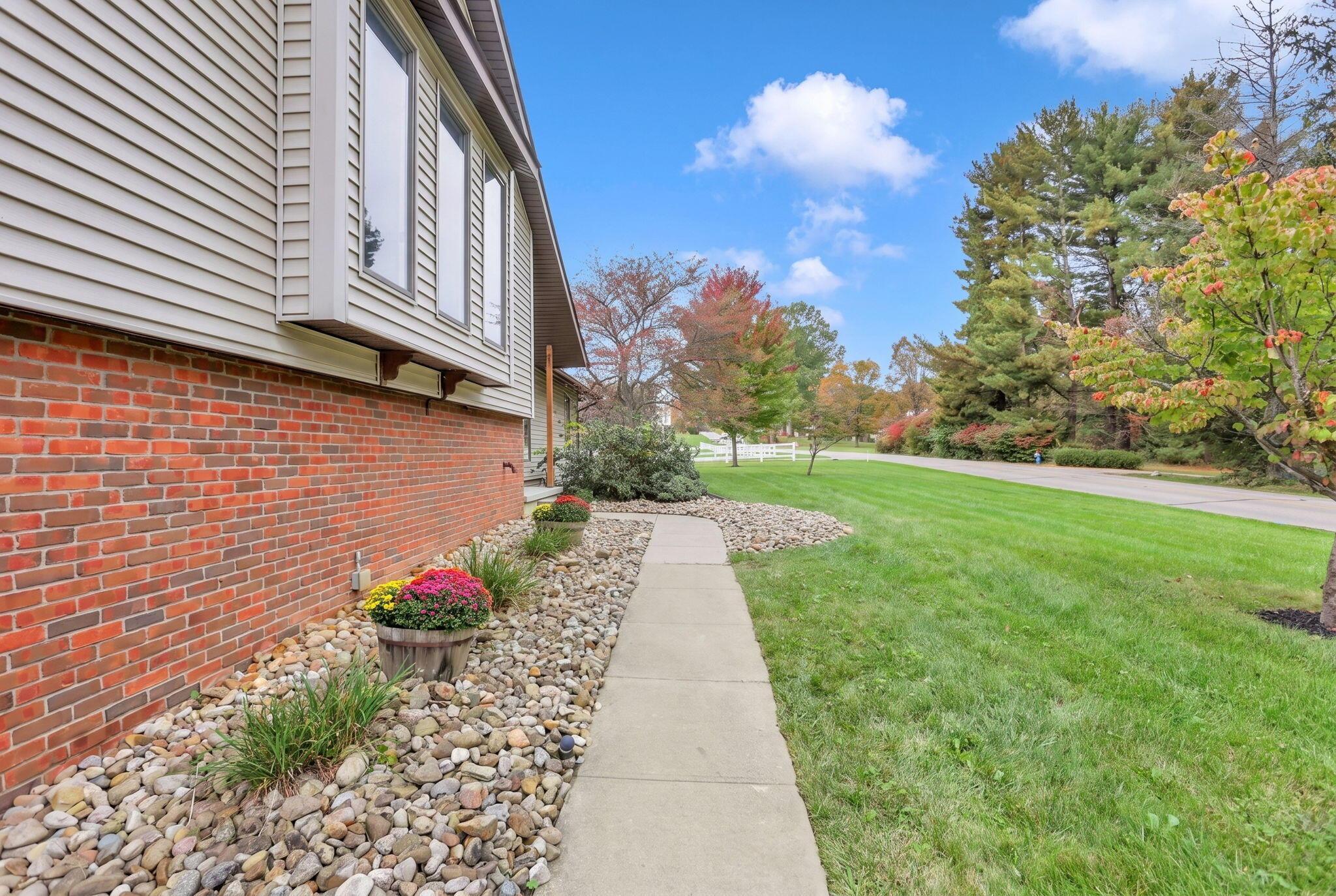 1710 Marietta Road Ne Property Photo 6