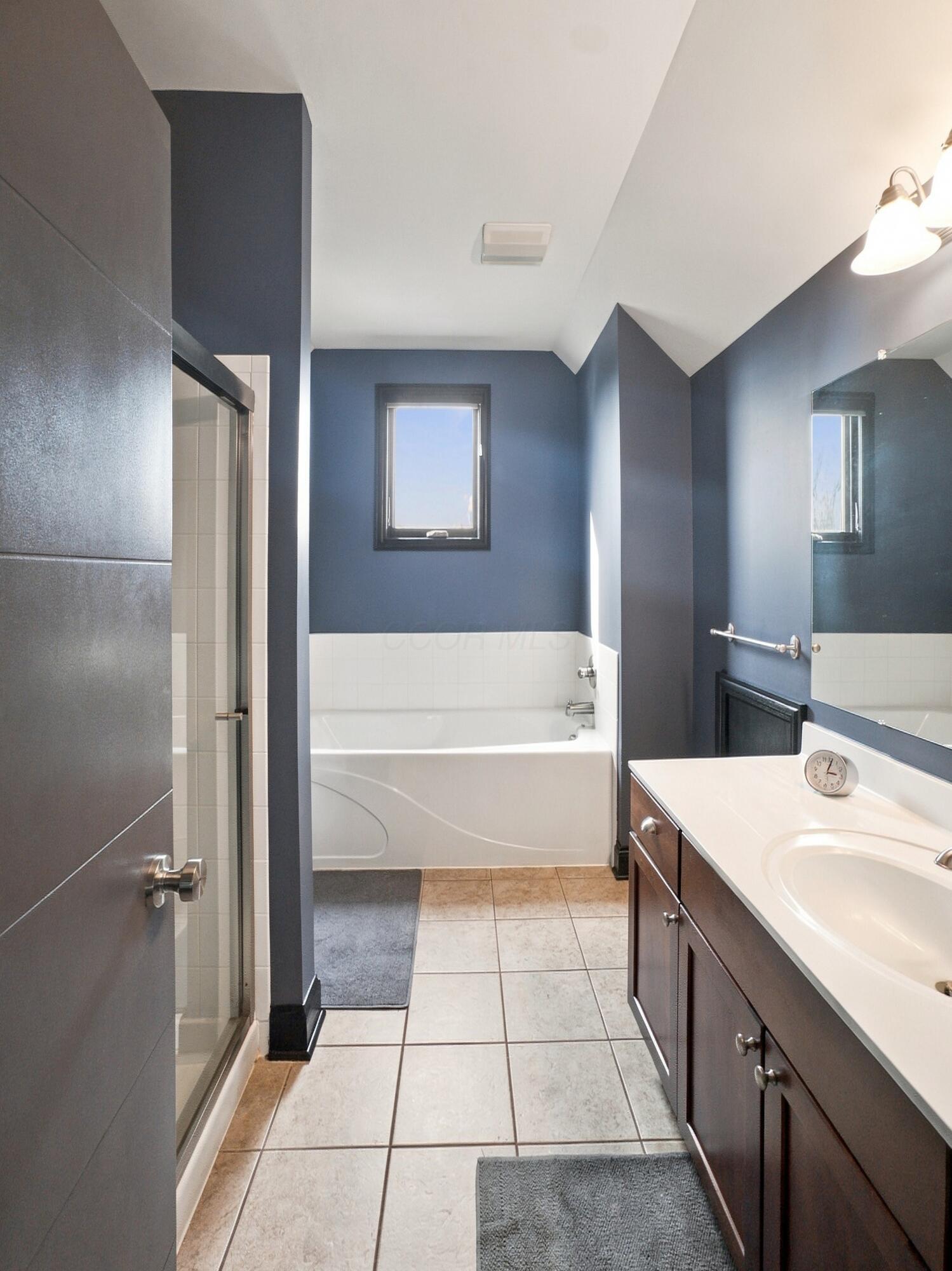 1050 Perry Street Property Photo 24