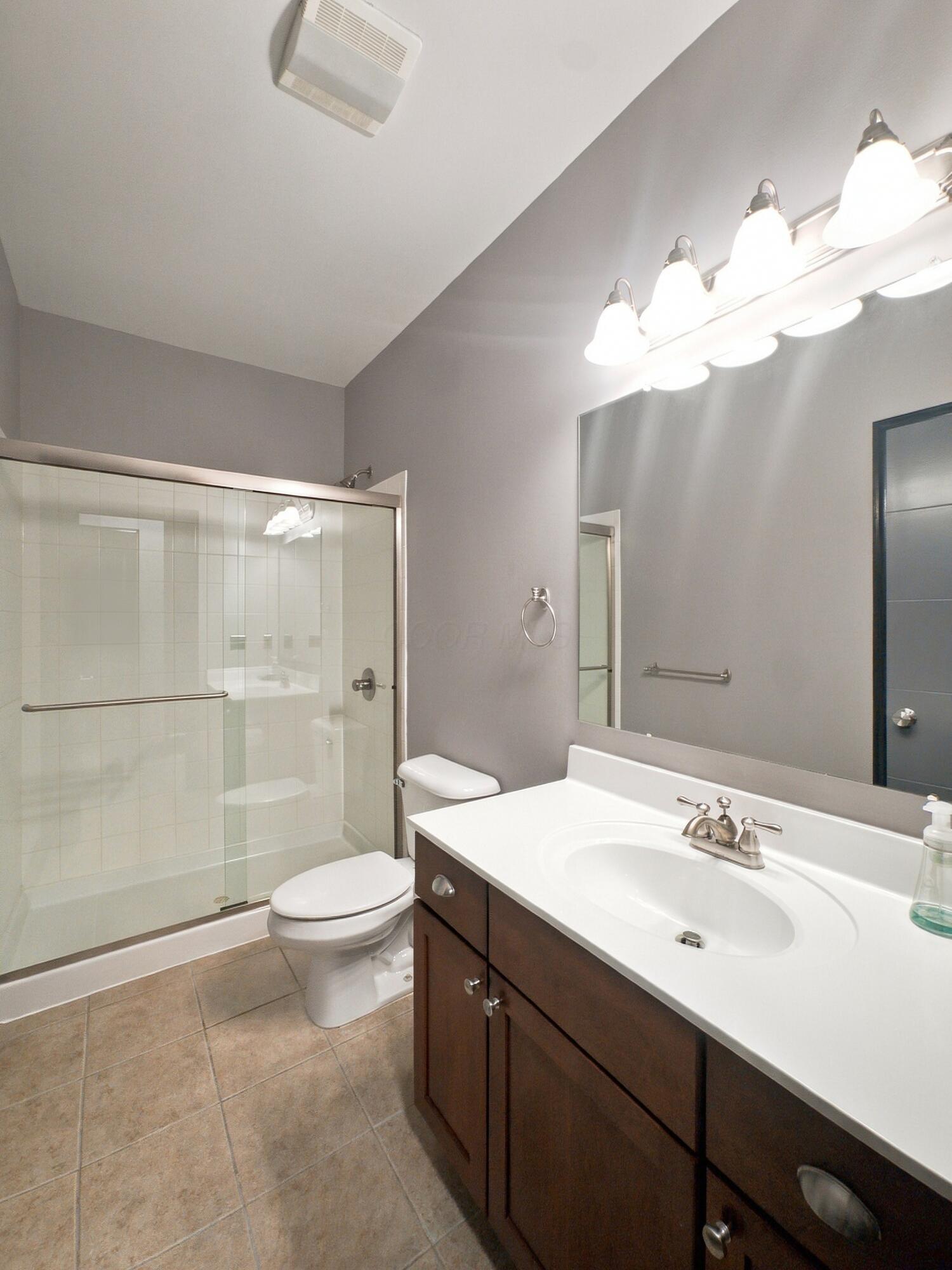1050 Perry Street Property Photo 29