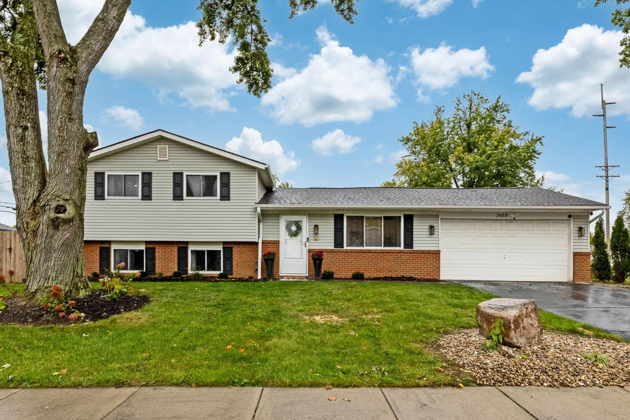 2489 Parlin Drive Property Photo 1